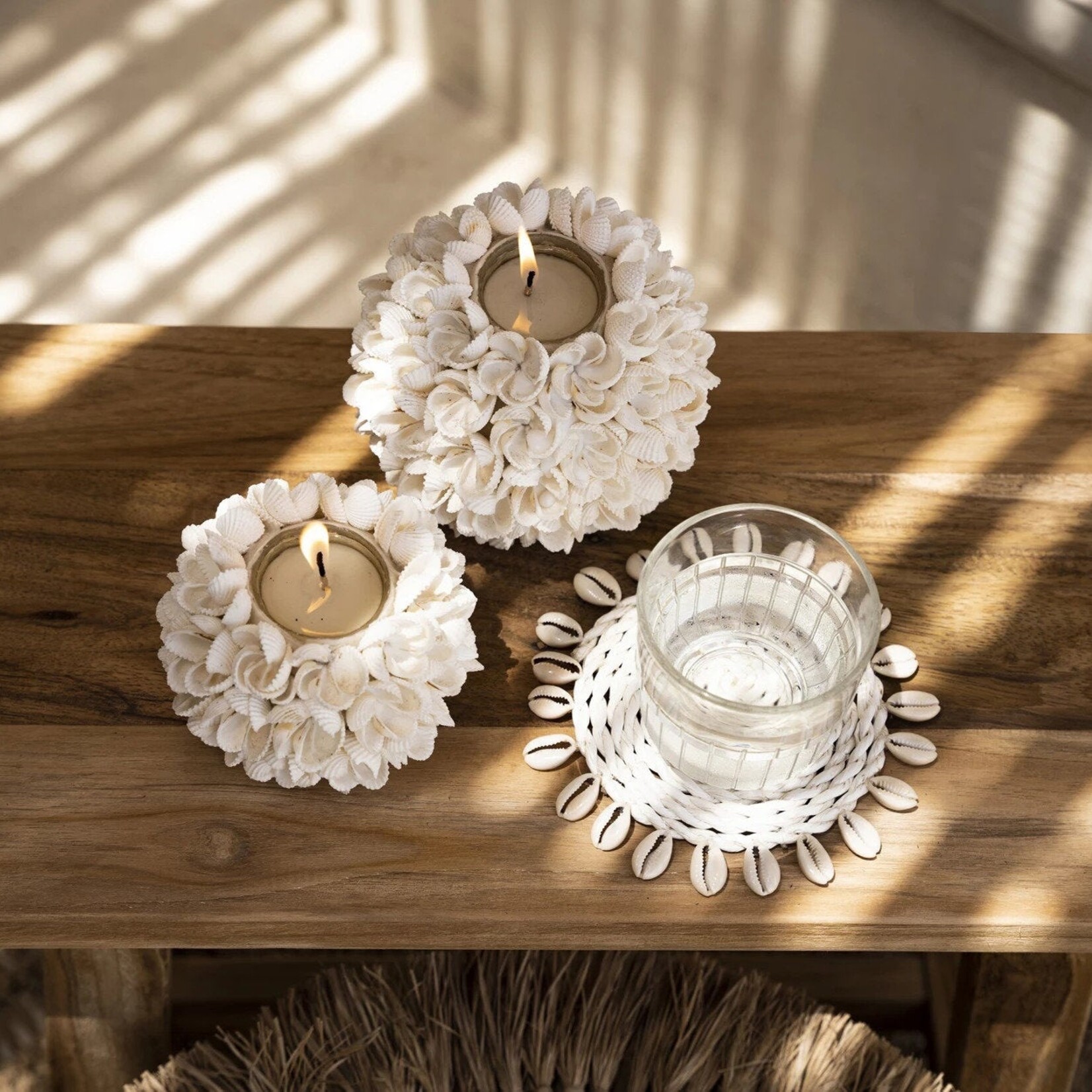 Bazar Bizar Antwerp The Flower Power Candle Holder - L