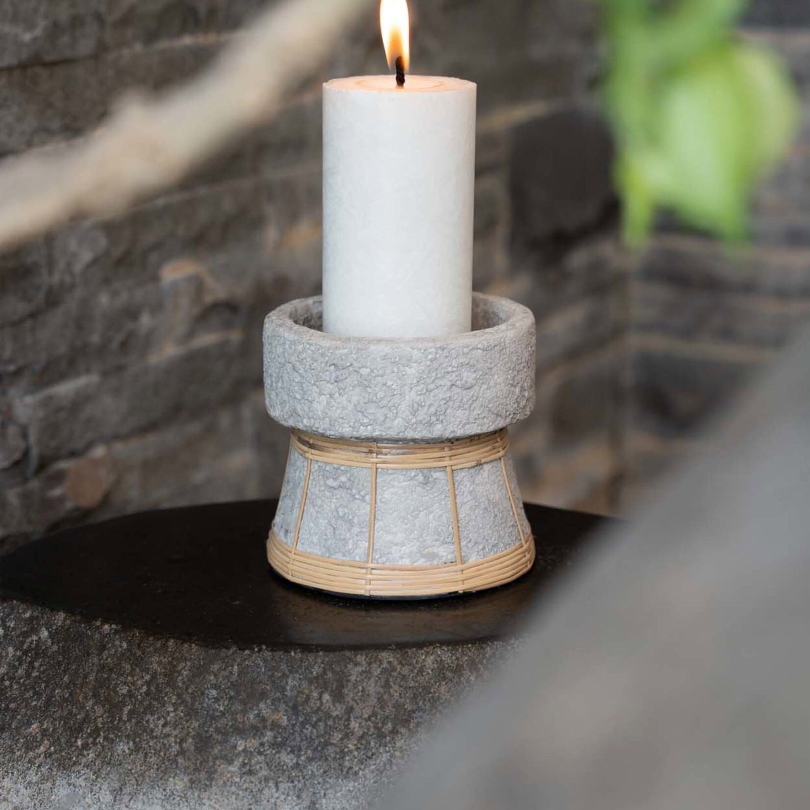 Bazar Bizar Antwerp The Serene Candle Holder - Concrete Natural - S