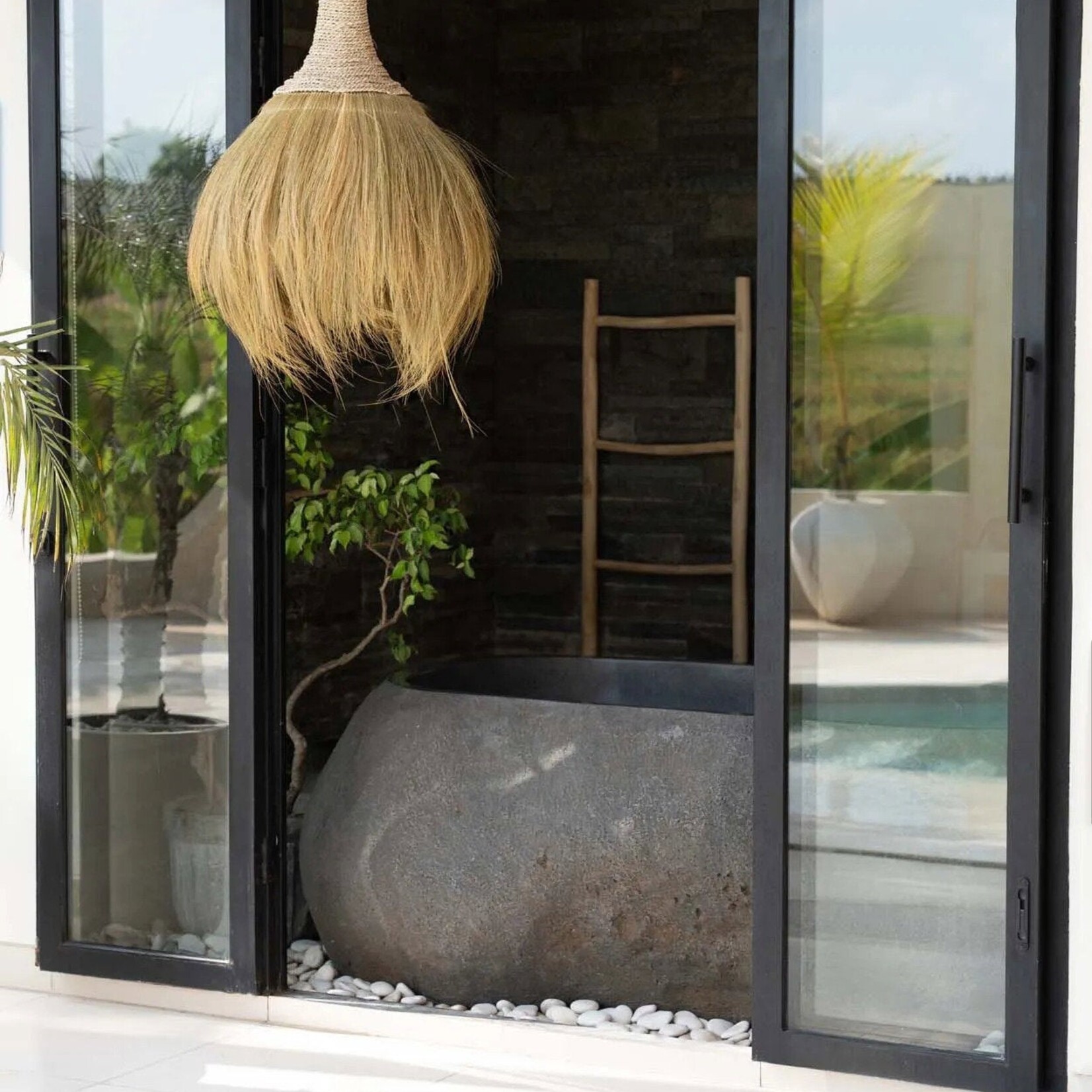 Bazar Bizar Antwerp The Makiki Pendant - Natural - L