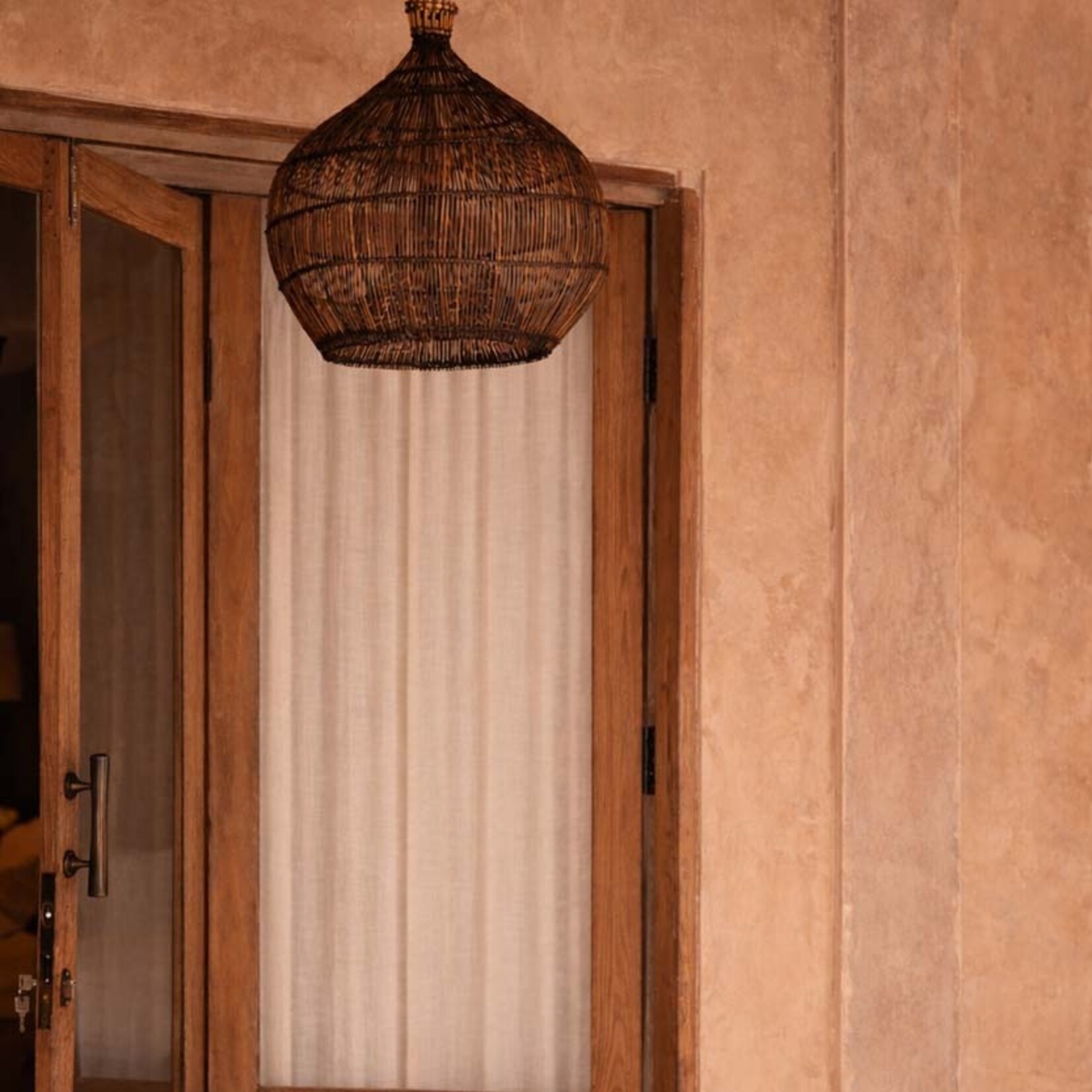 Bazar Bizar Antwerp The Desert Gourd Pendant - Dark Walnut - S