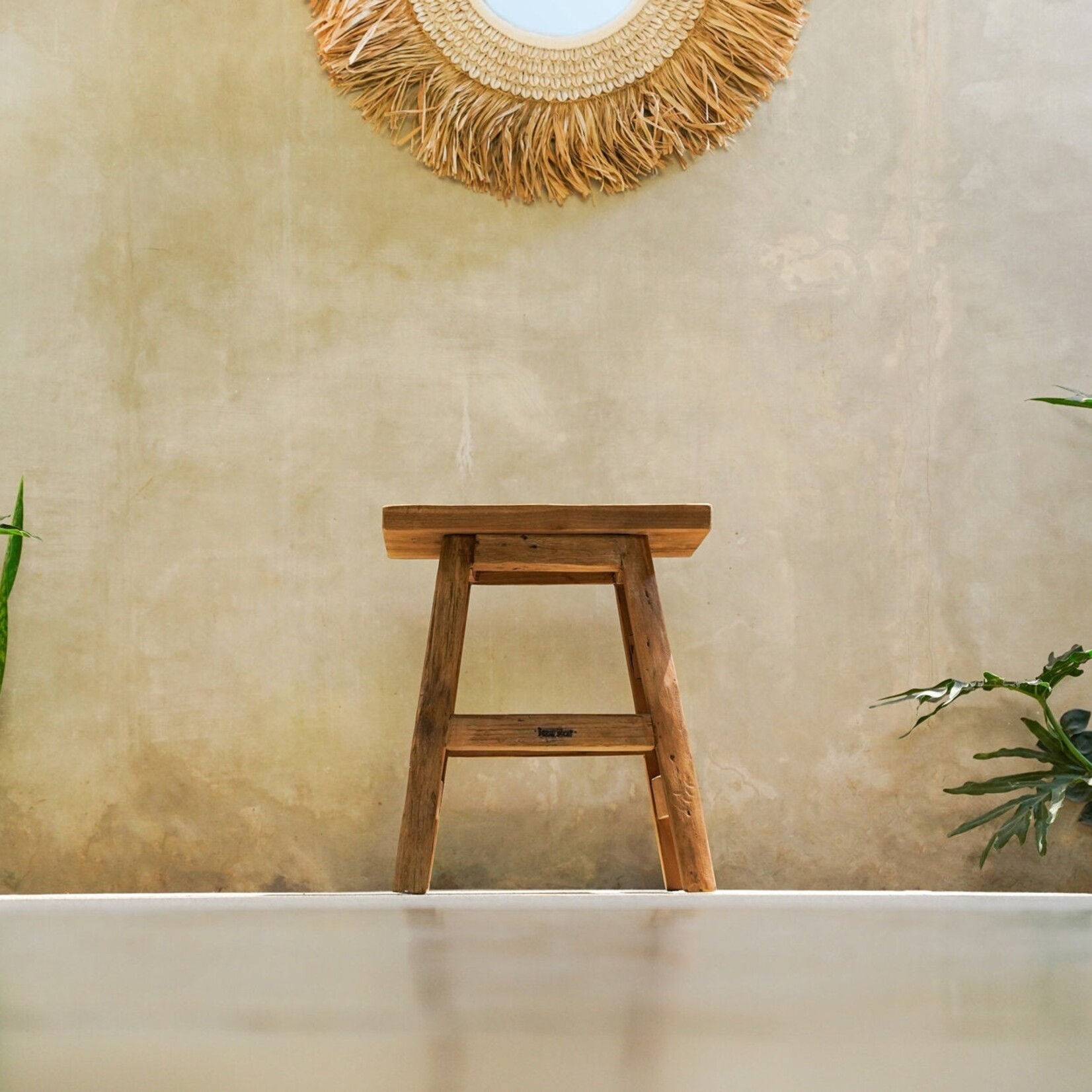 Bazar Bizar Antwerp The Yoke Stool - Natural - L