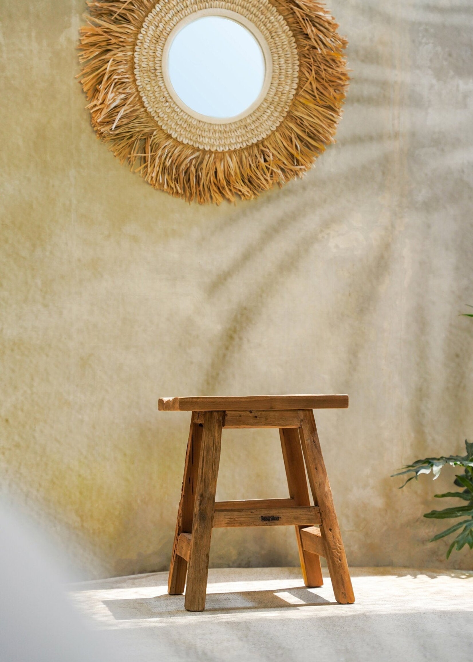 Bazar Bizar Antwerp The Yoke Stool - Natural - L