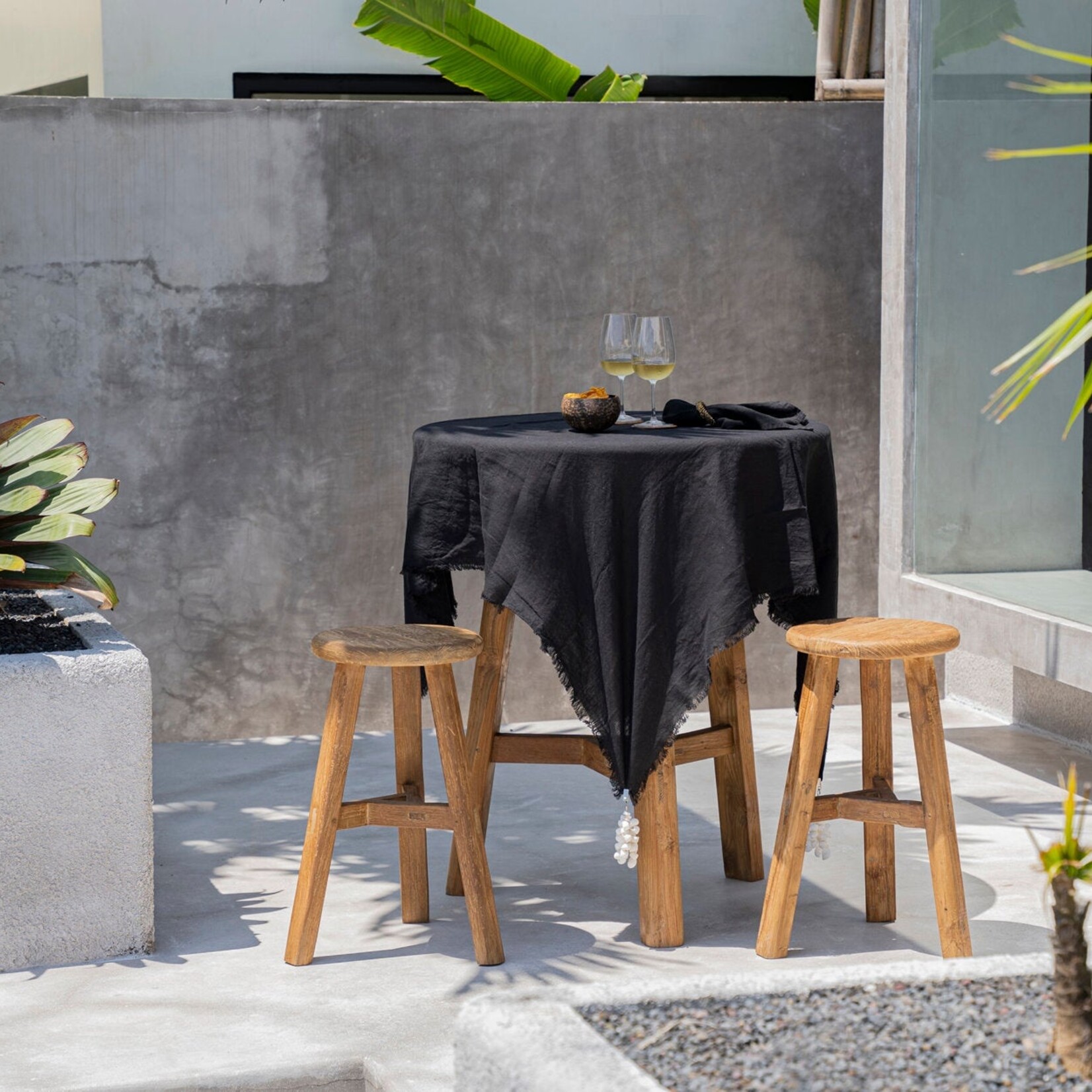 Bazar Bizar Antwerp The Linen Tablecloth - Black - 150x250