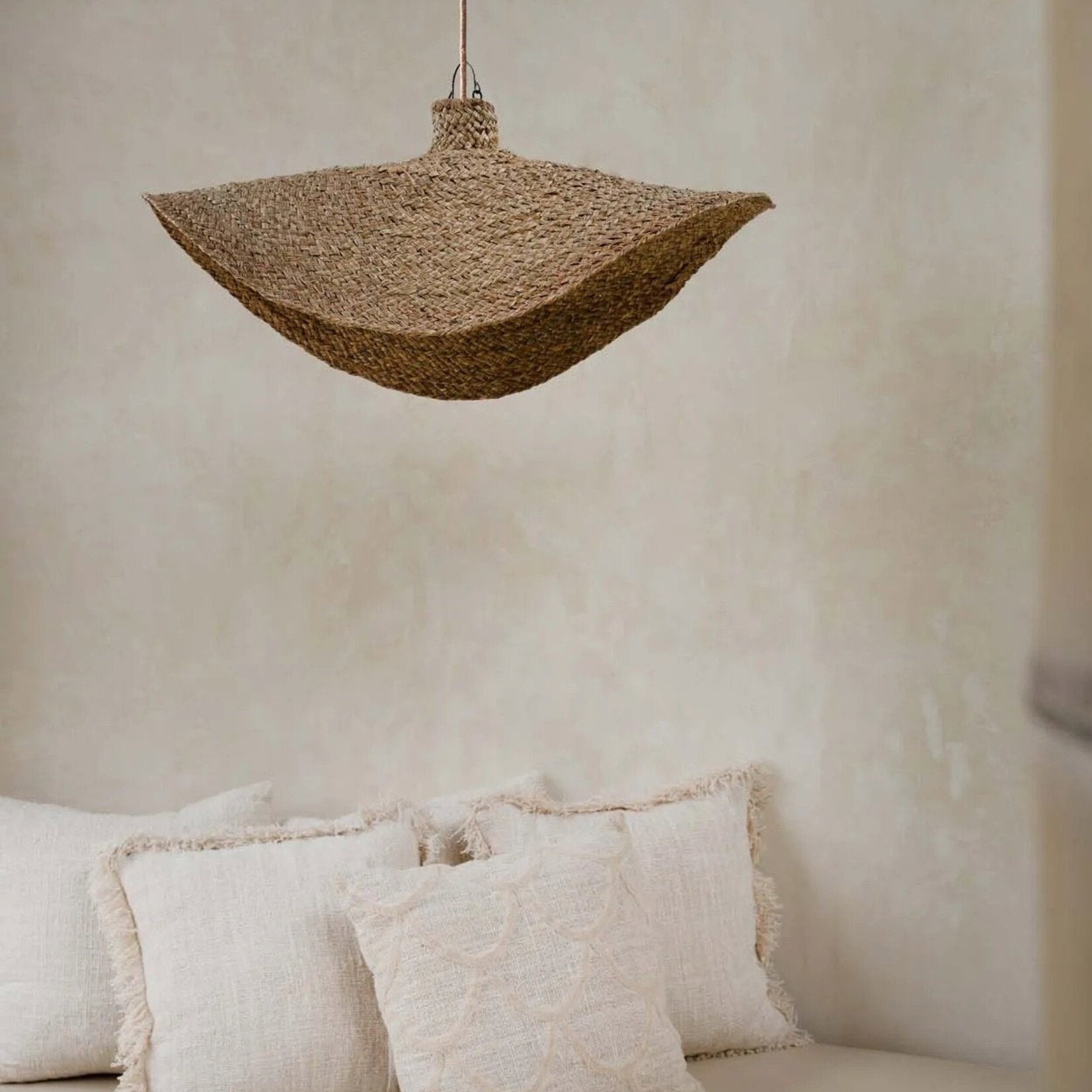 Bazar Bizar Antwerp The Qubba Pendant - Natural - M