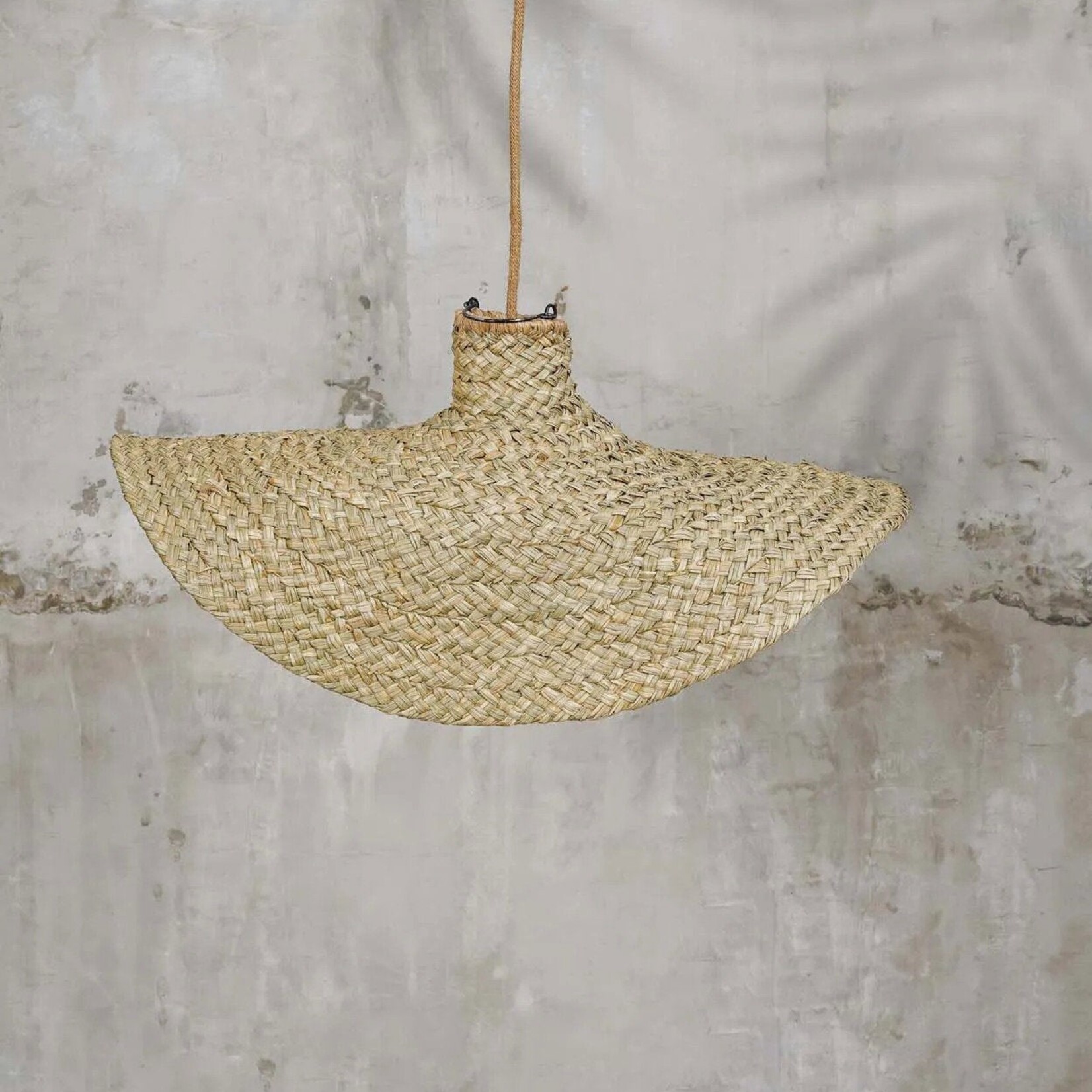 Bazar Bizar Antwerp The Qubba Pendant - Natural - M