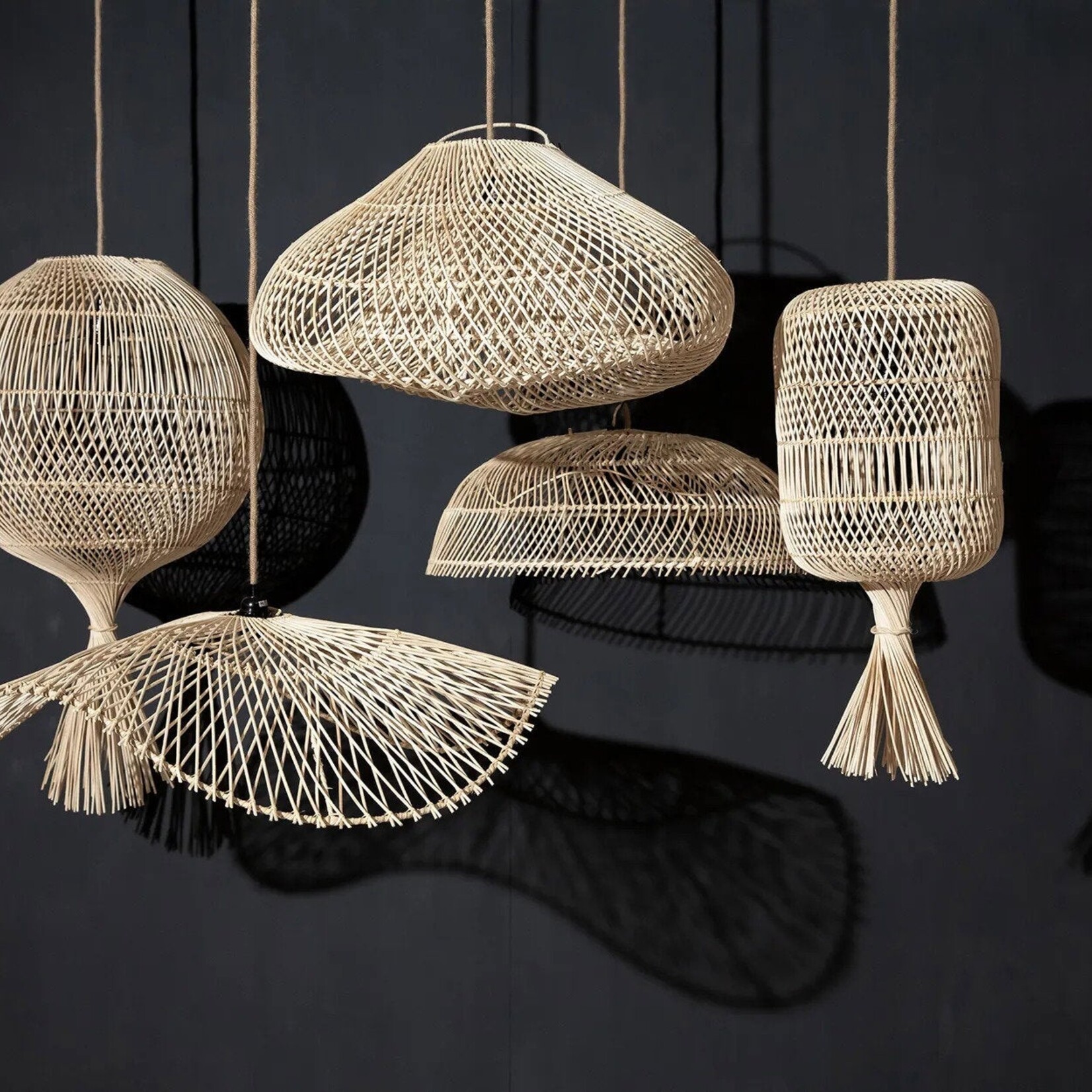 Bazar Bizar Antwerp The Wonton Floor Lamp - Pendant - Natural