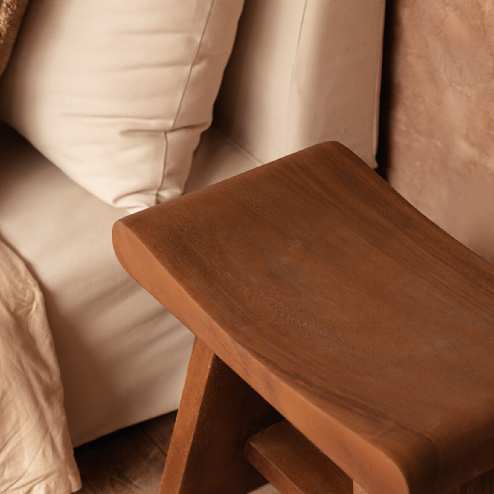 Bazar Bizar Antwerp The Suar Stool - 50