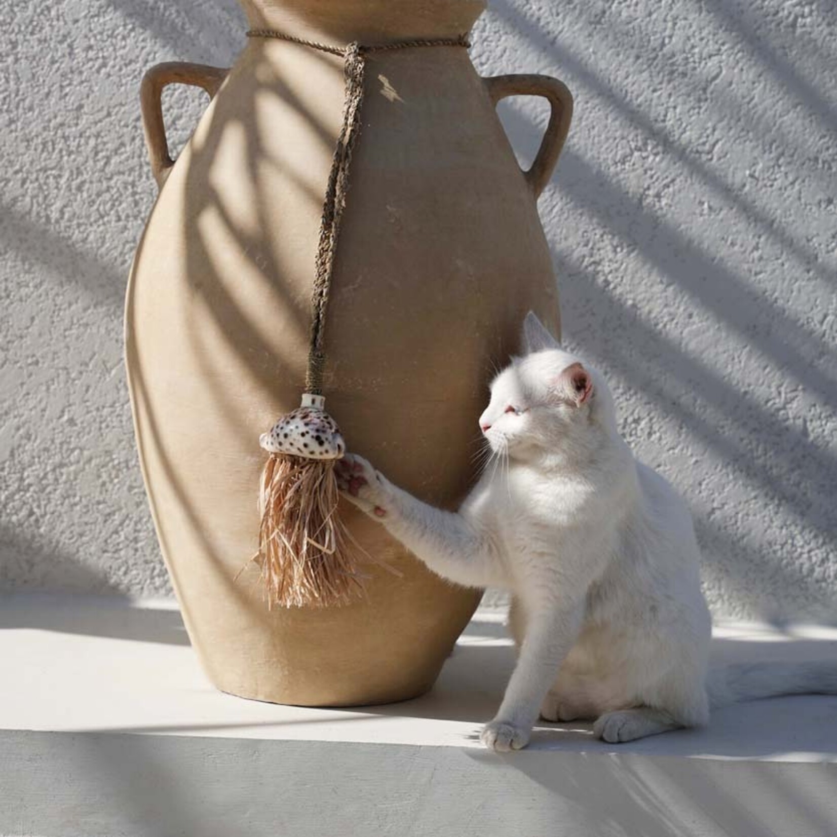 Bazar Bizar Antwerp The Raffia Lupina Tassel - Natural