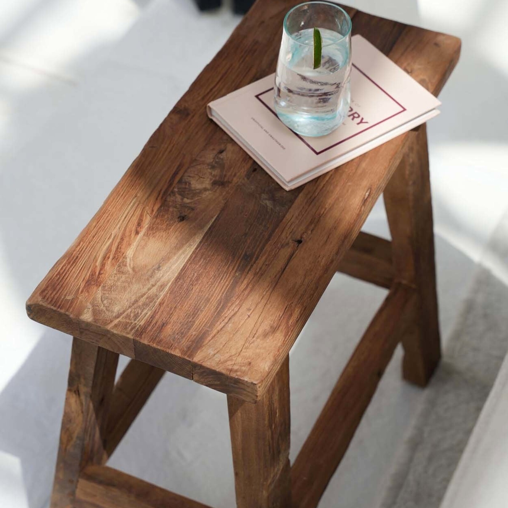 Bazar Bizar Antwerp The Fab Rustic Stool - Natural