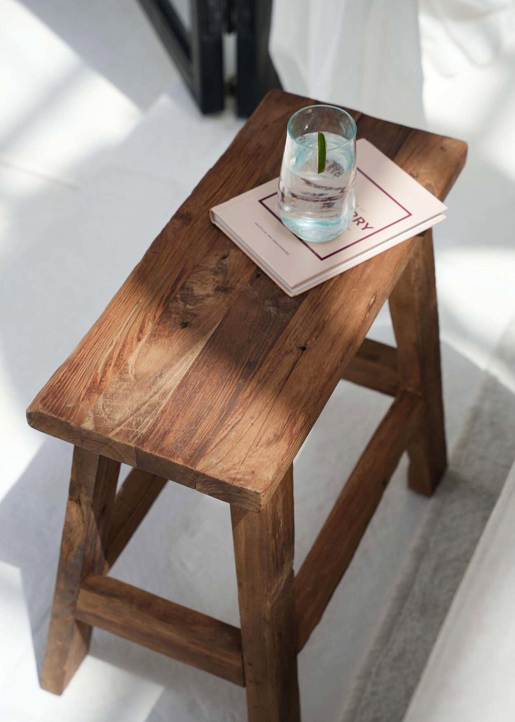 Bazar Bizar Antwerp The Fab Rustic Stool - Natural