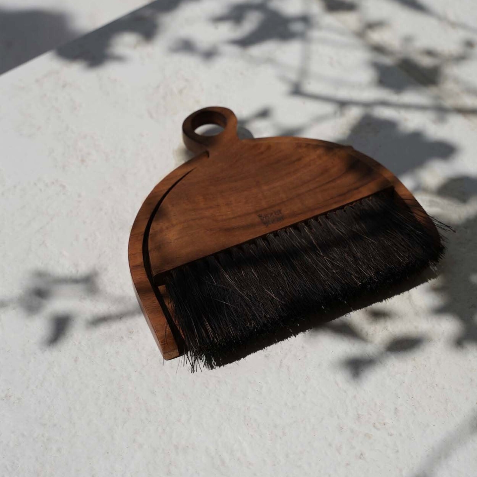 Bazar Bizar Antwerp The Haya Broom - Natural