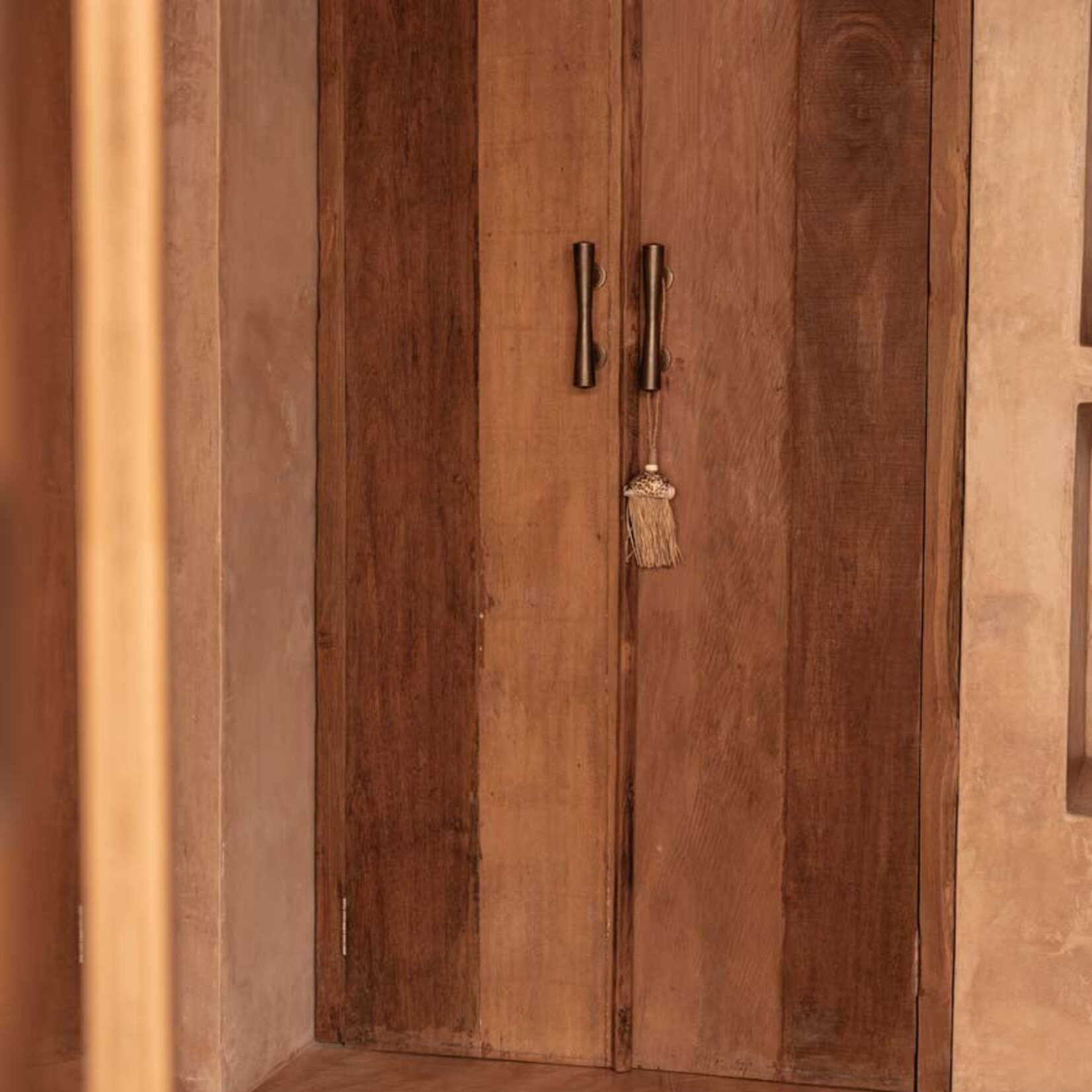 Bazar Bizar Antwerp The Raffia Lupina Tassel - Natural