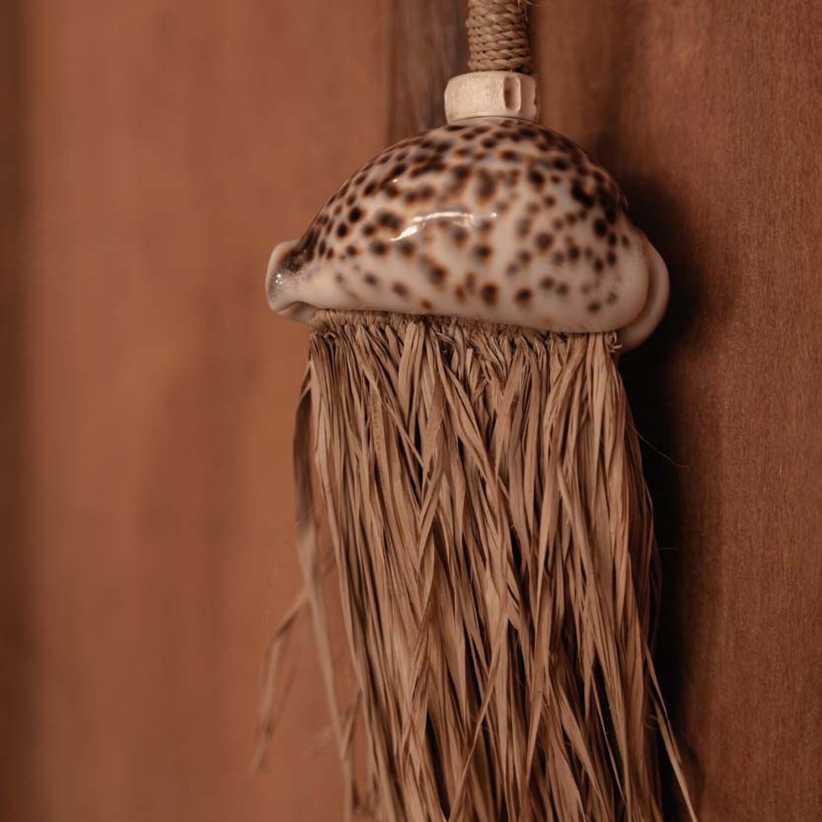 Bazar Bizar Antwerp The Raffia Lupina Tassel - Natural