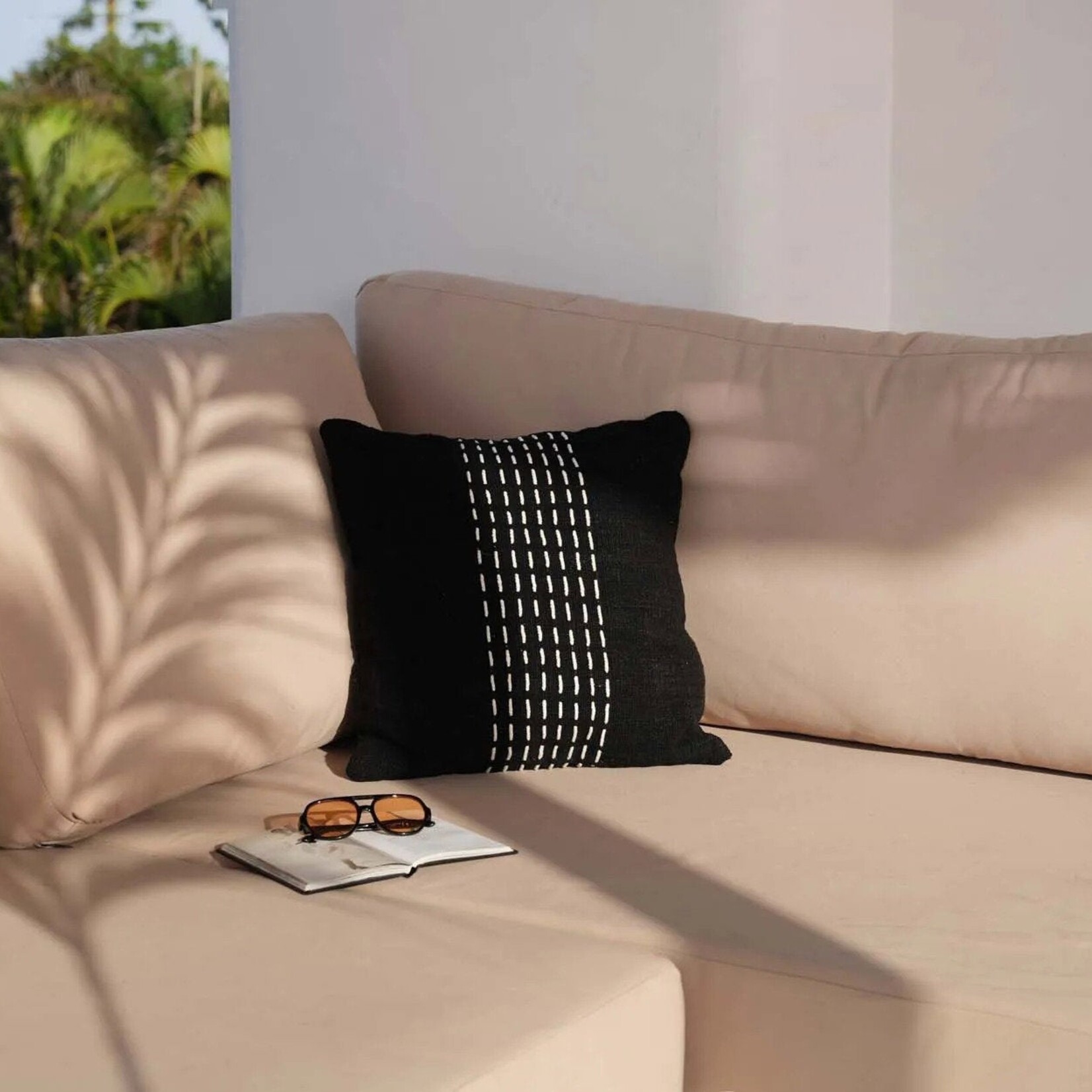 Bazar Bizar Antwerp The Drizle Cushion Cover - Black White