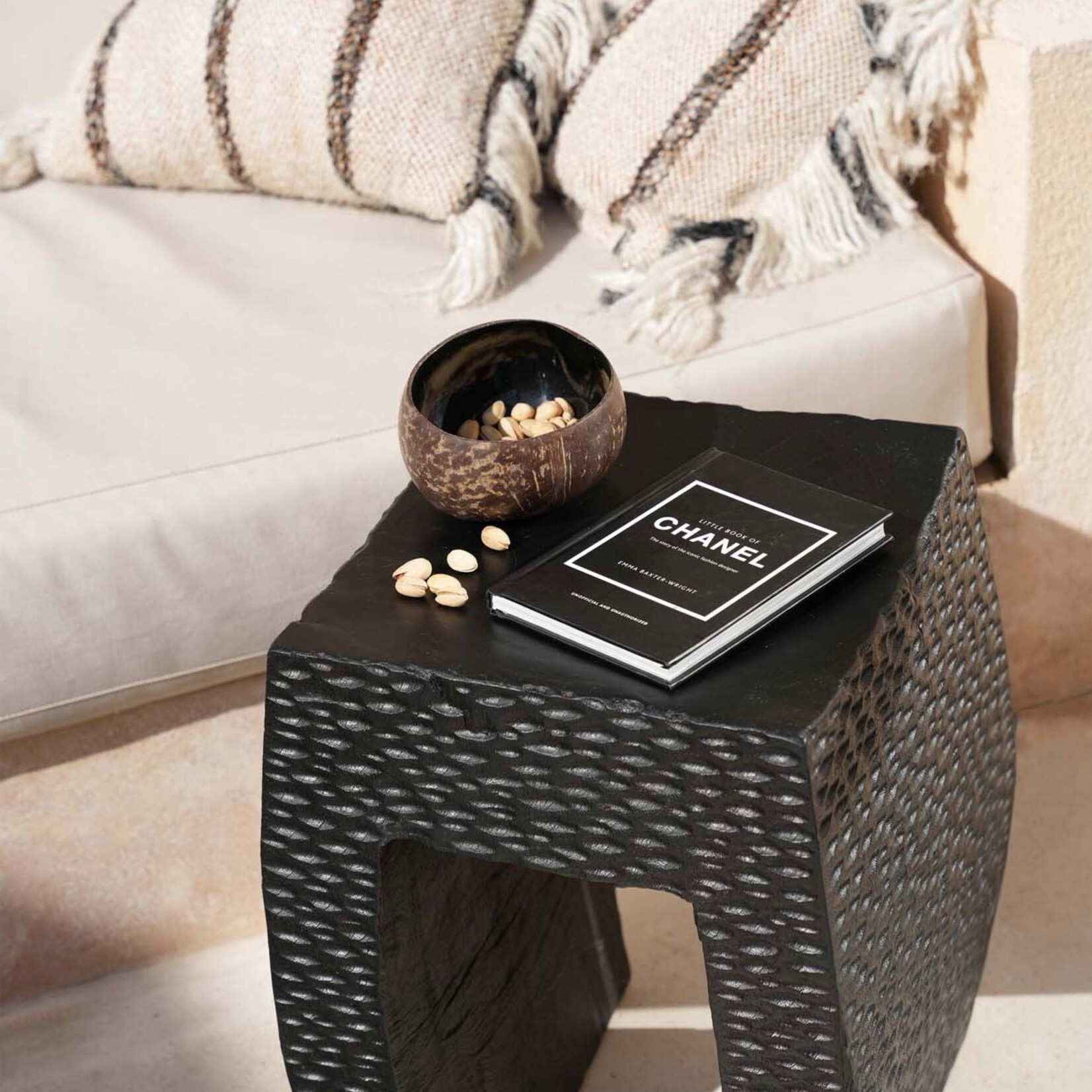 Bazar Bizar Antwerp The Coco Food Bowl - Natural Black