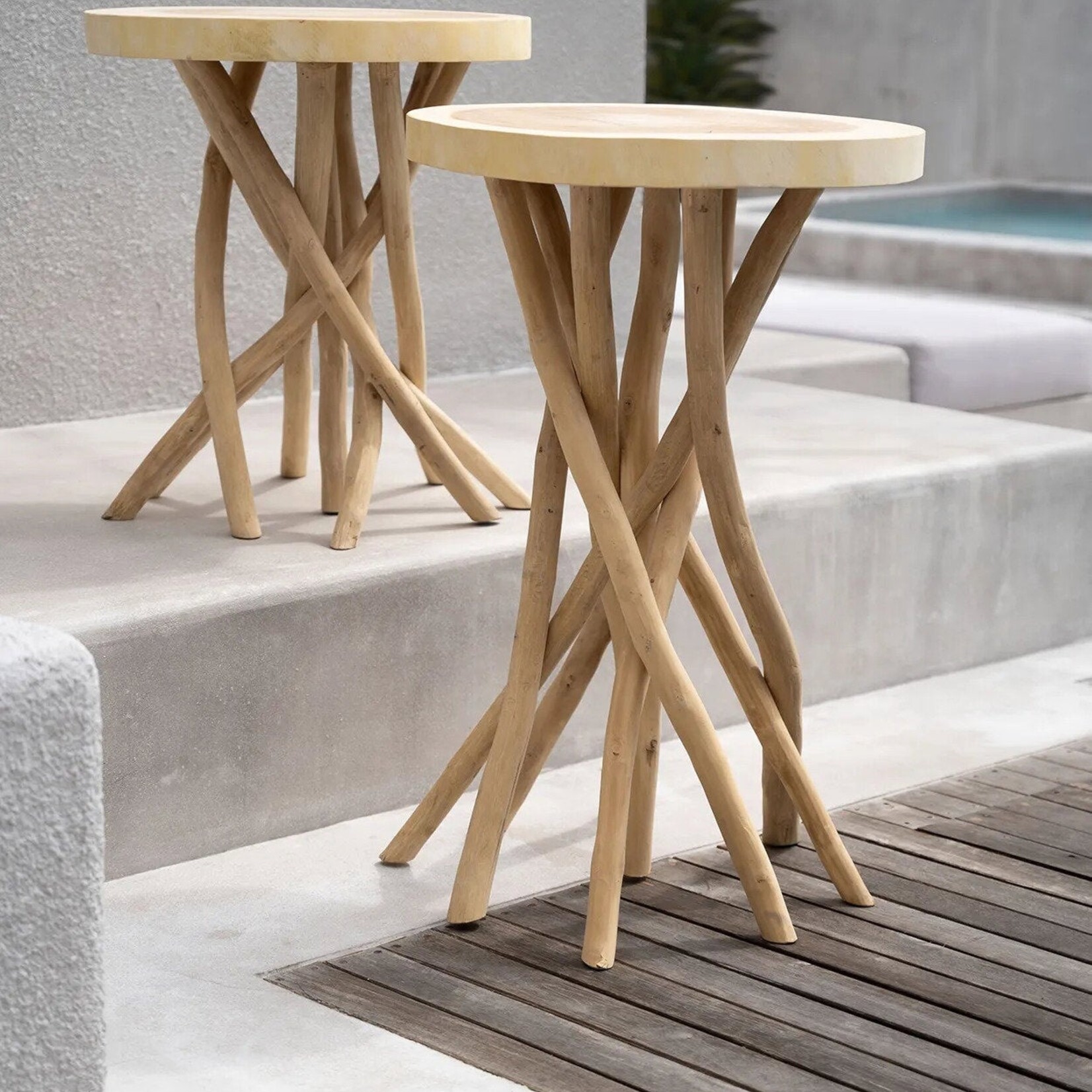 Bazar Bizar Antwerp The Gili Side Table