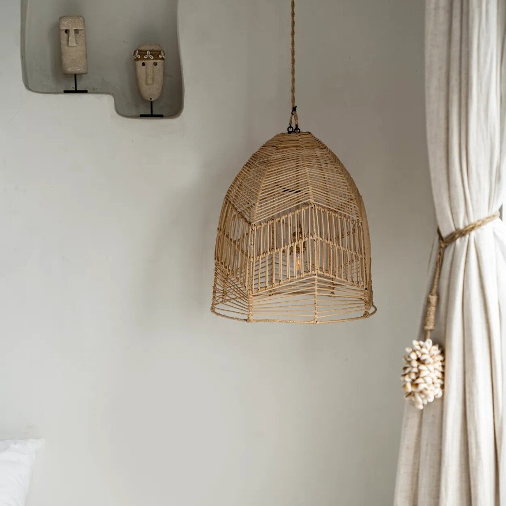 Bazar Bizar Antwerp The Bala Pendant - Natural - M