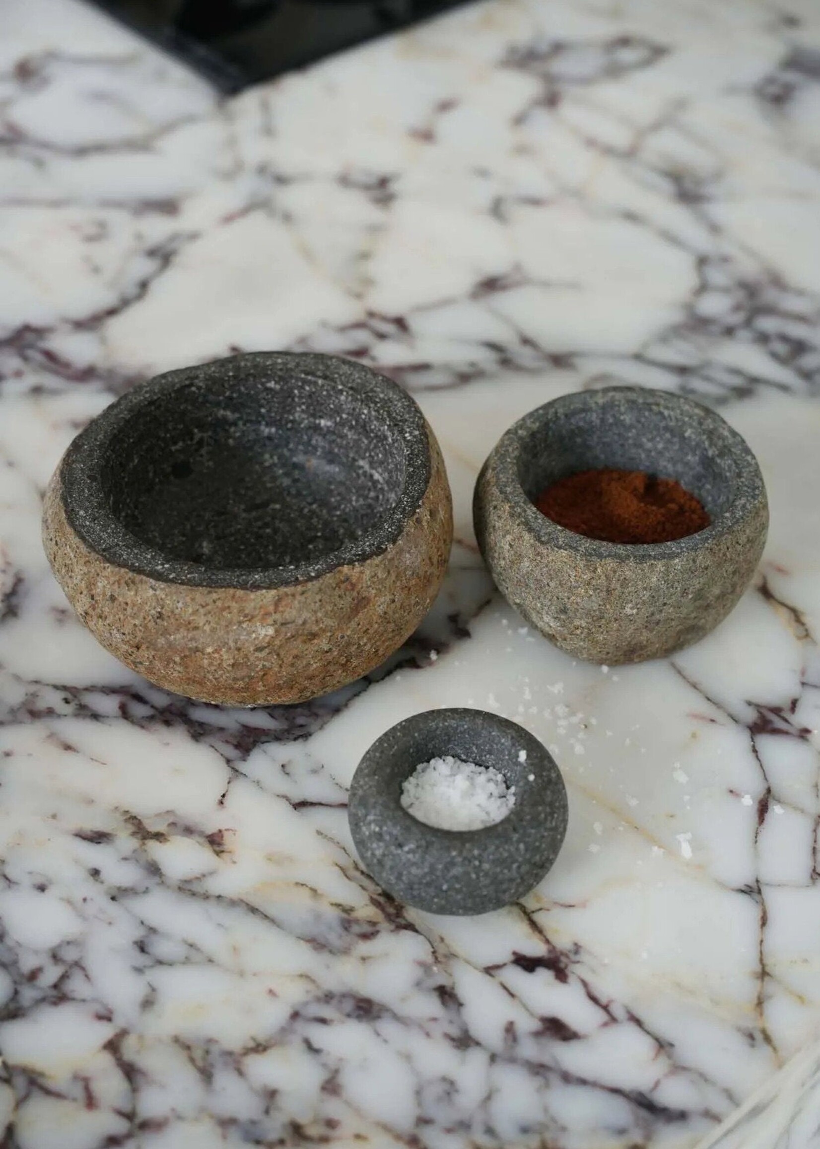 Bazar Bizar Antwerp The River Stone Bowl - Black - M