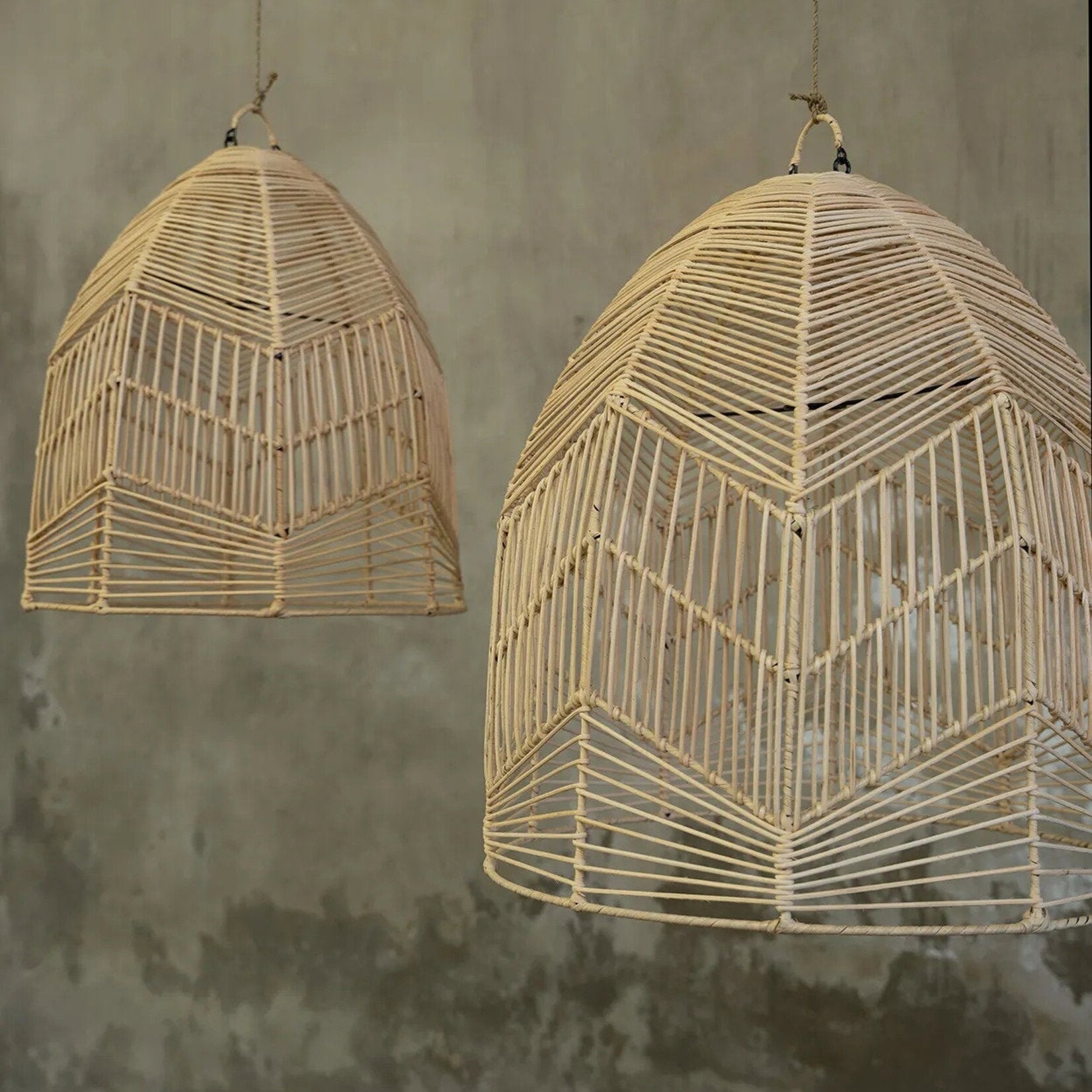 Bazar Bizar Antwerp The Bala Pendant - Natural - M