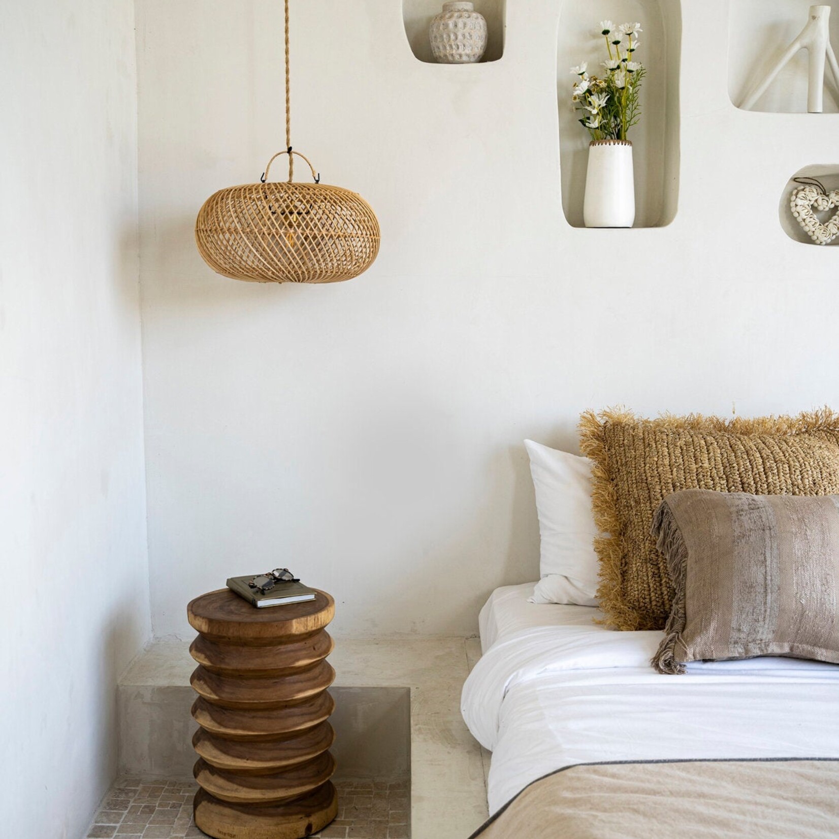 Bazar Bizar Antwerp The Galapagos Stool - Natural
