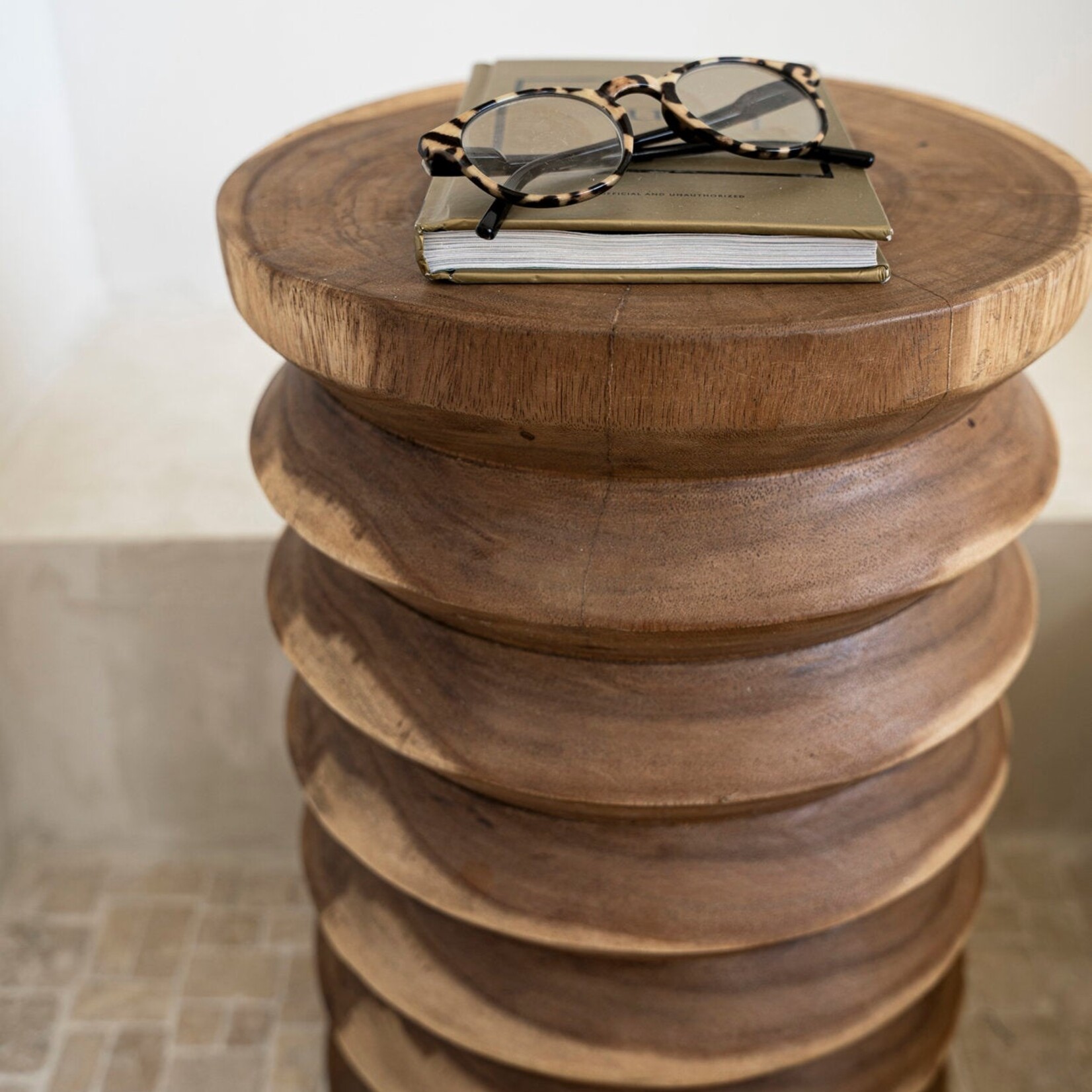 Bazar Bizar Antwerp The Galapagos Stool - Natural