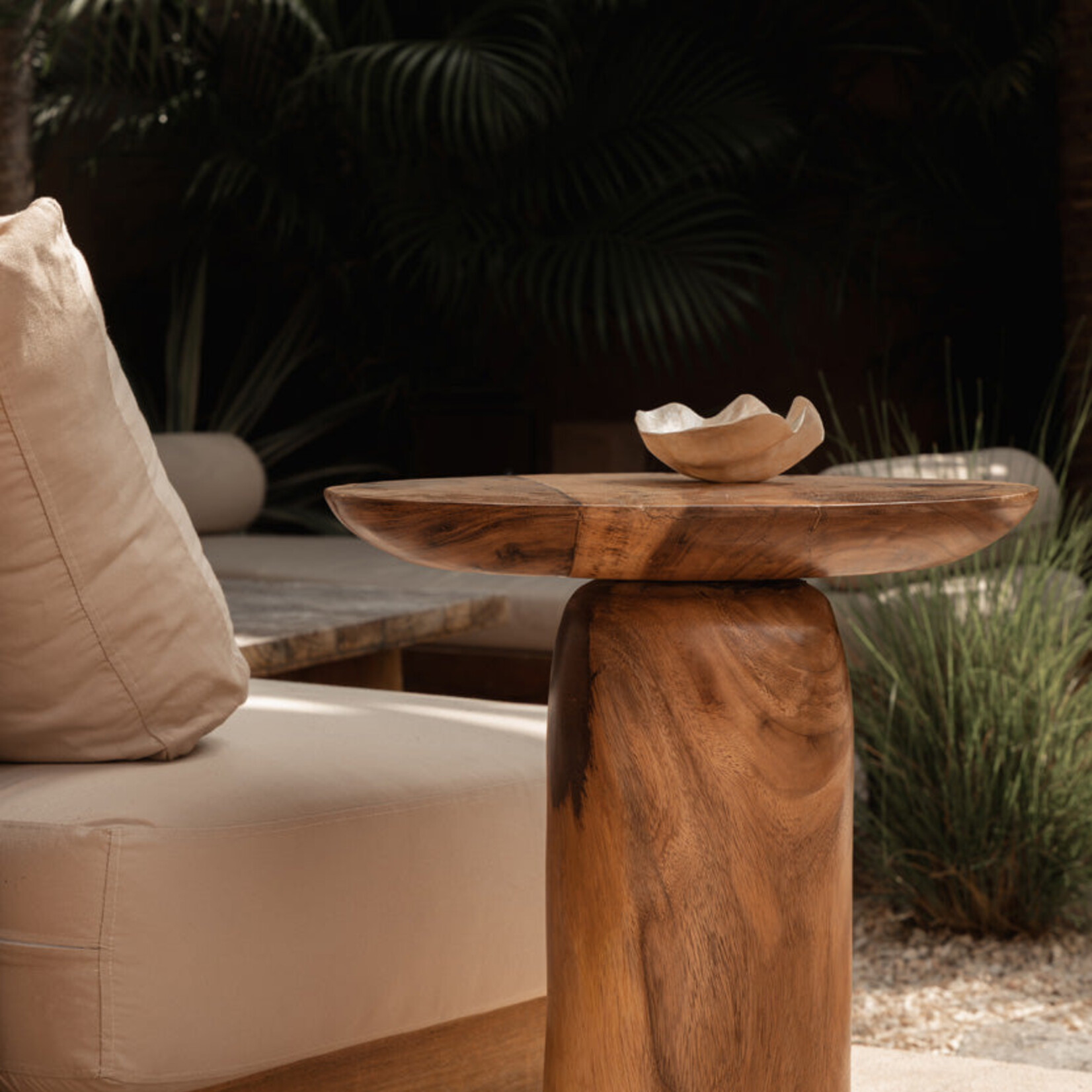 Bazar Bizar Antwerp The Mango Drum Side Table - Natural