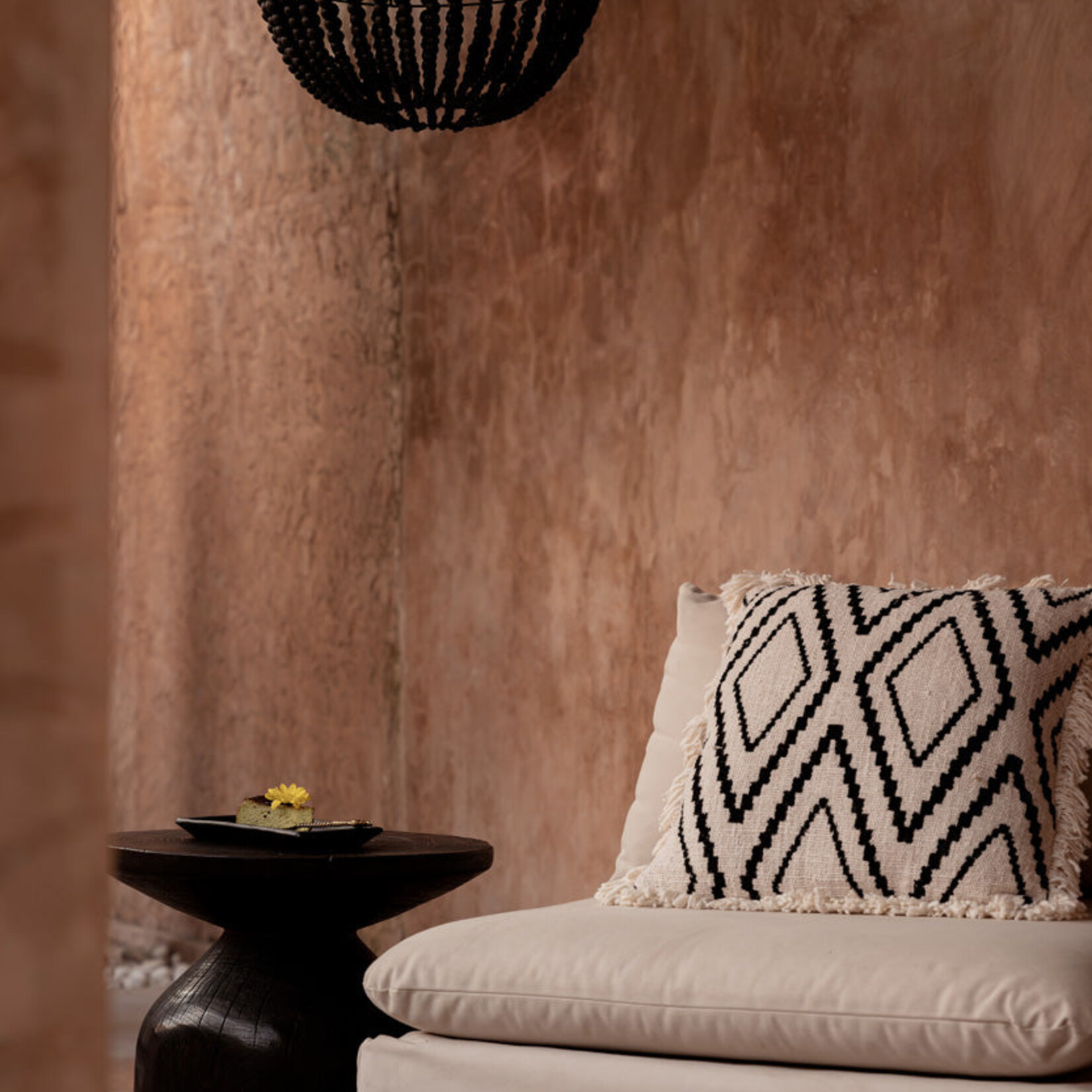 Bazar Bizar Antwerp The Sahara Diamond Cushion Cover - Natural Black