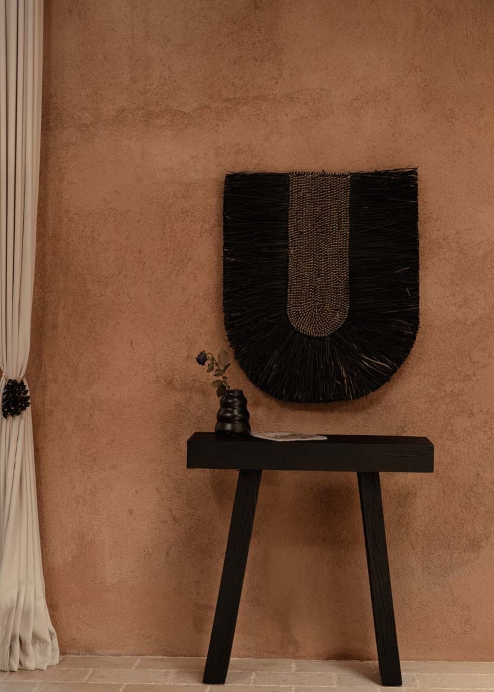Bazar Bizar Antwerp The Stance Console - Black