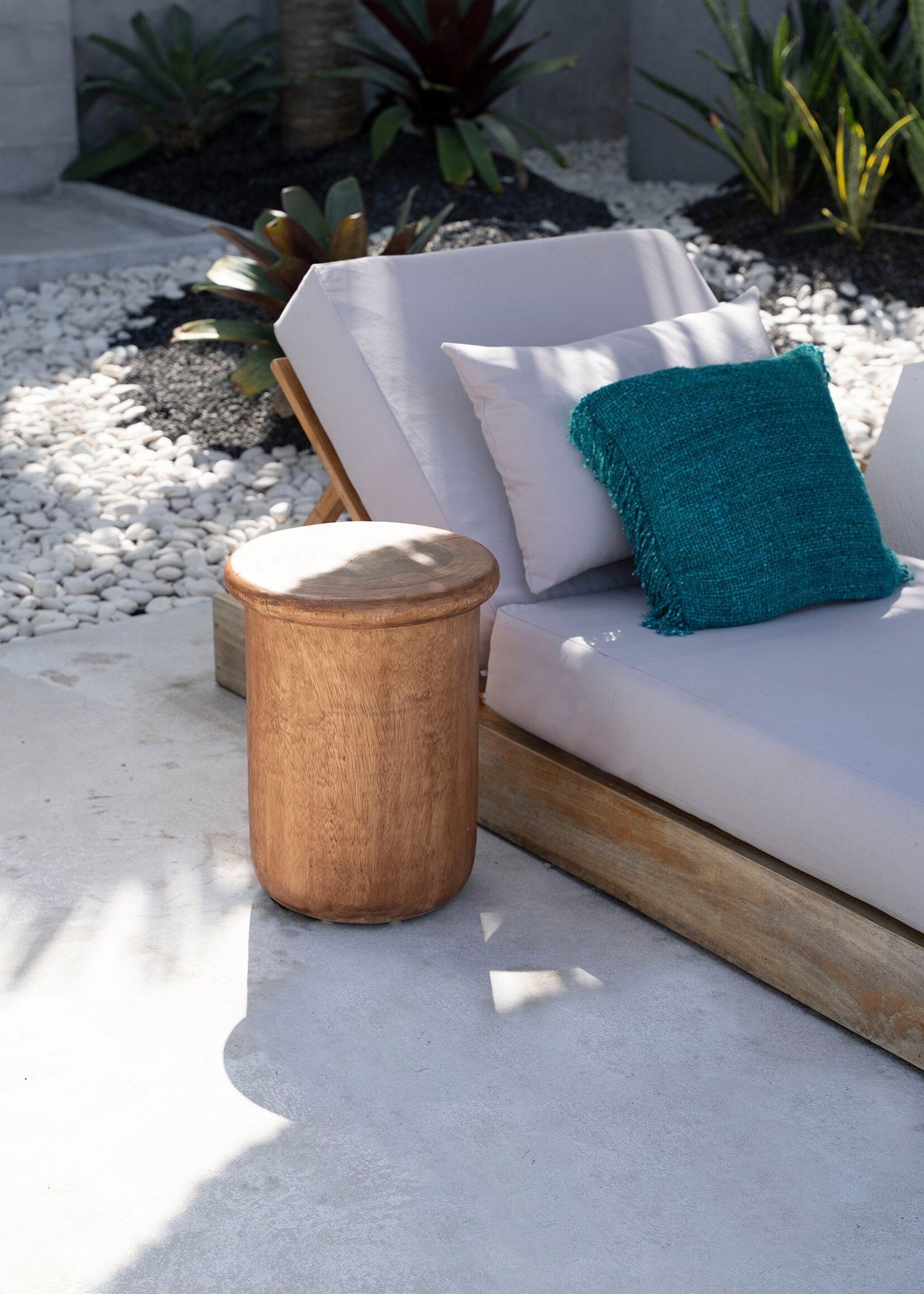 Bazar Bizar Antwerp The Killa Stool - Natural