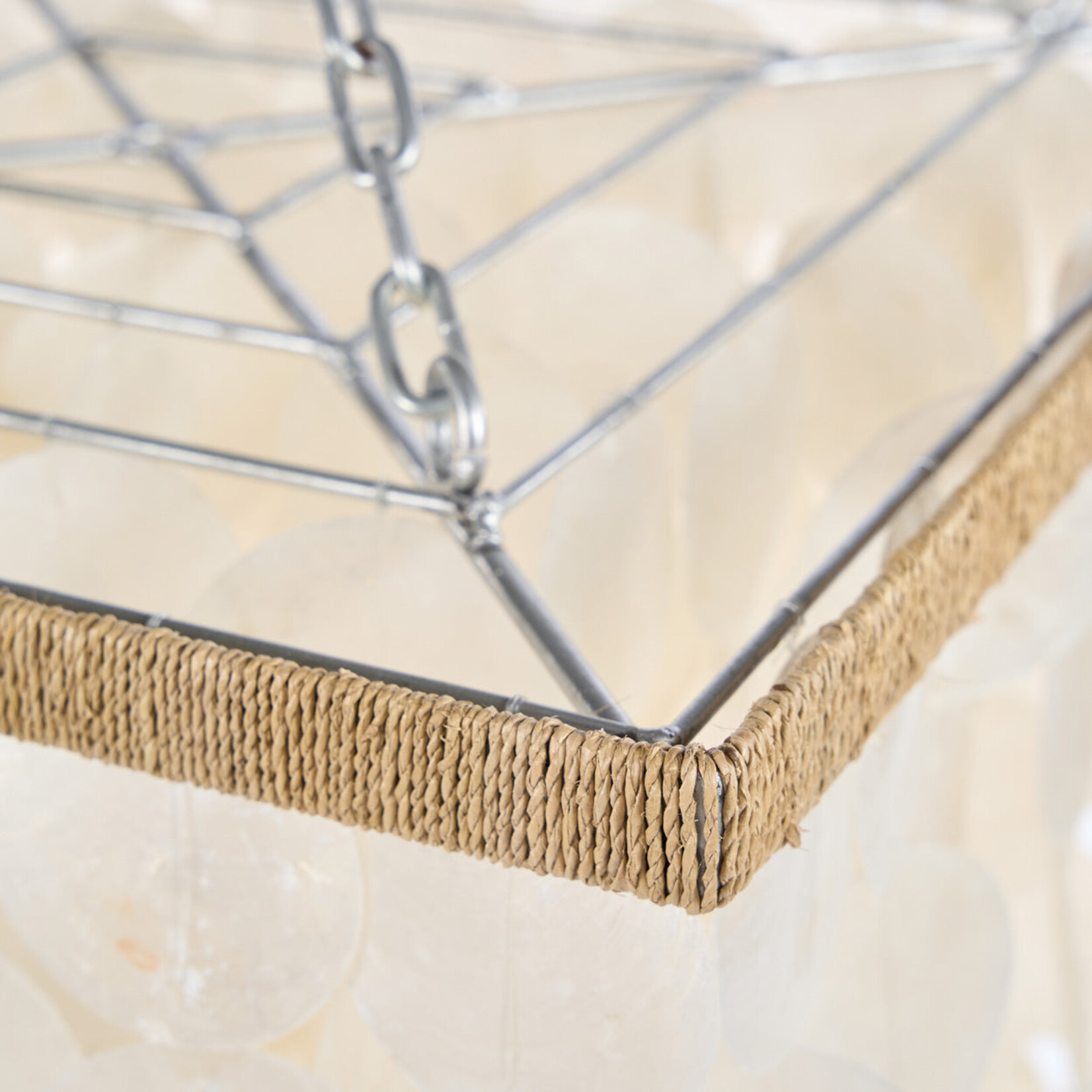 Bazar Bizar Antwerp The Moonlit Whispers Chandelier - Natural - M
