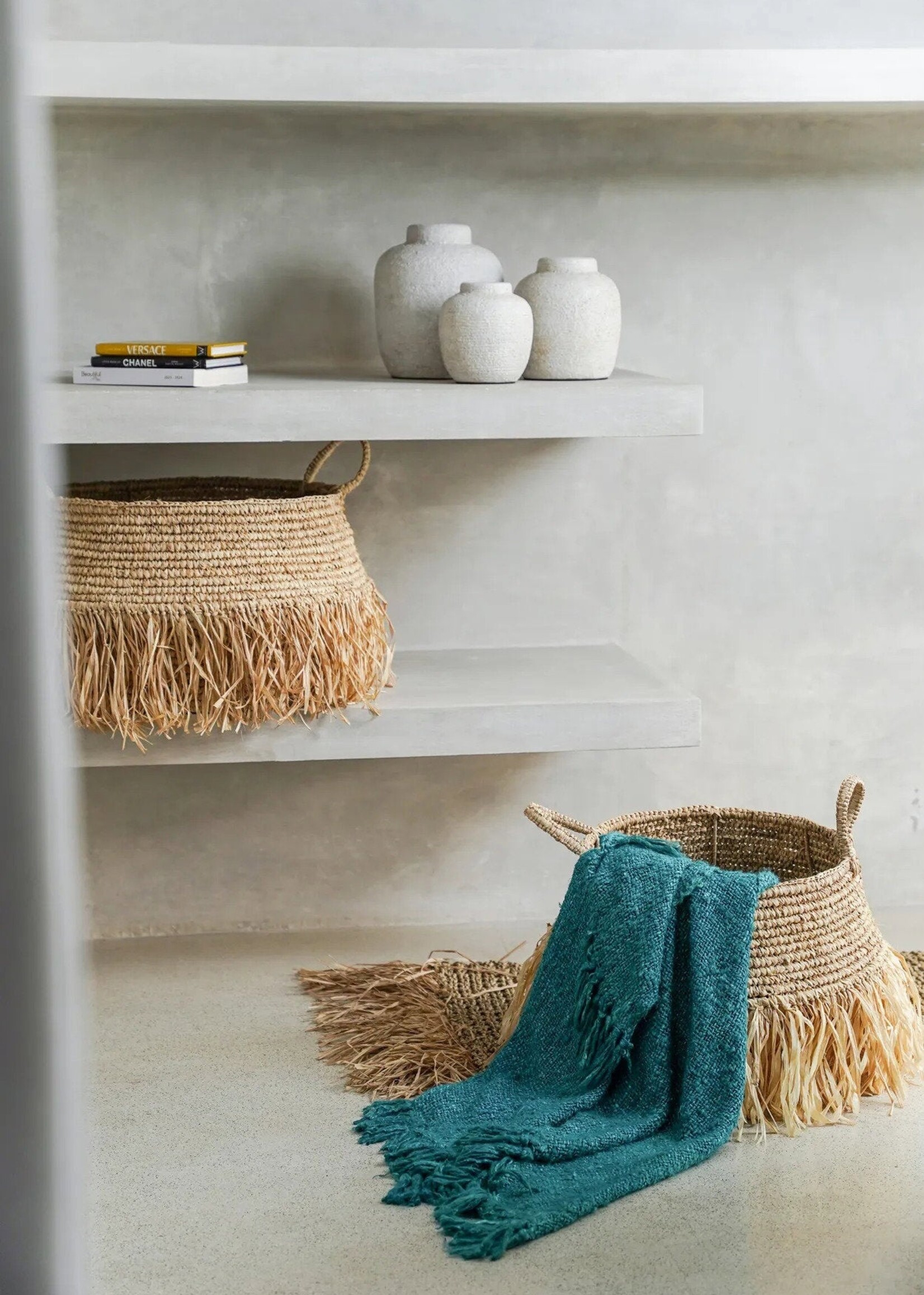 Bazar Bizar Antwerp The Peaky Vase - Concrete - L