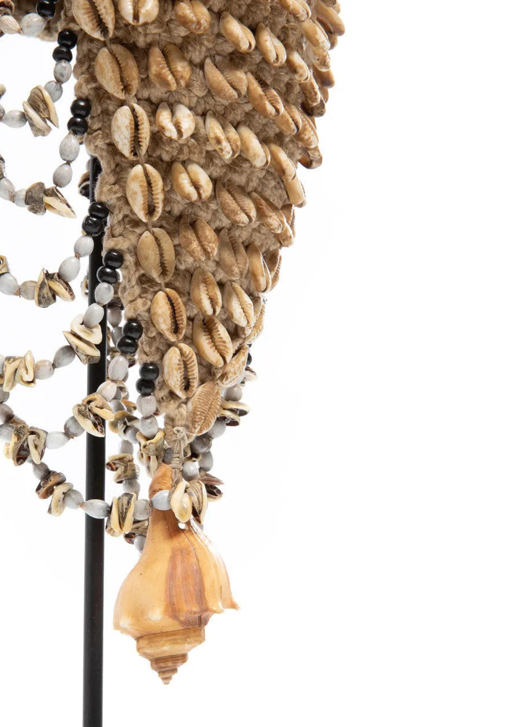 Bazar Bizar Antwerp The Shell Hat on Stand - Natural Black