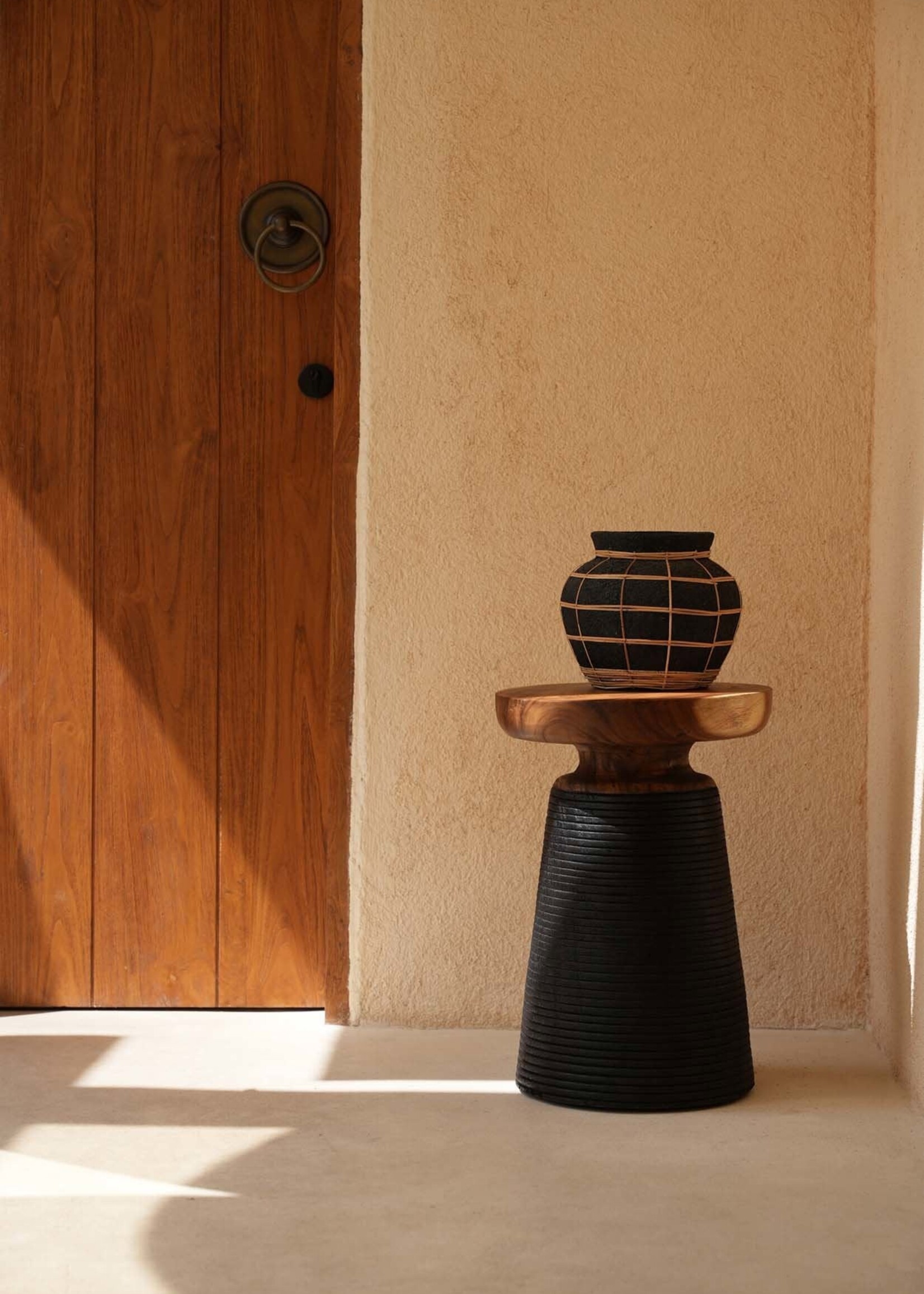Bazar Bizar Antwerp The Belly Vase - Black Natural - M