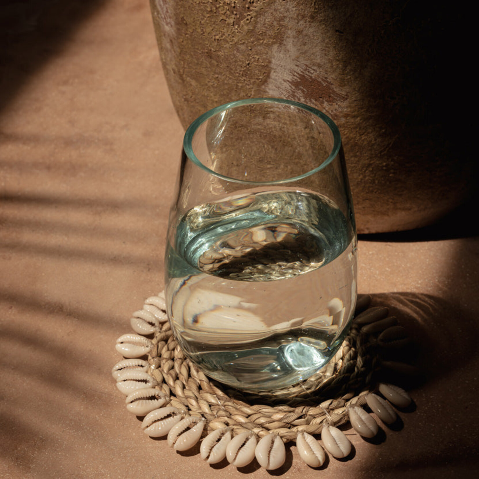 Bazar Bizar Antwerp The Seagrass Shell Coaster - White