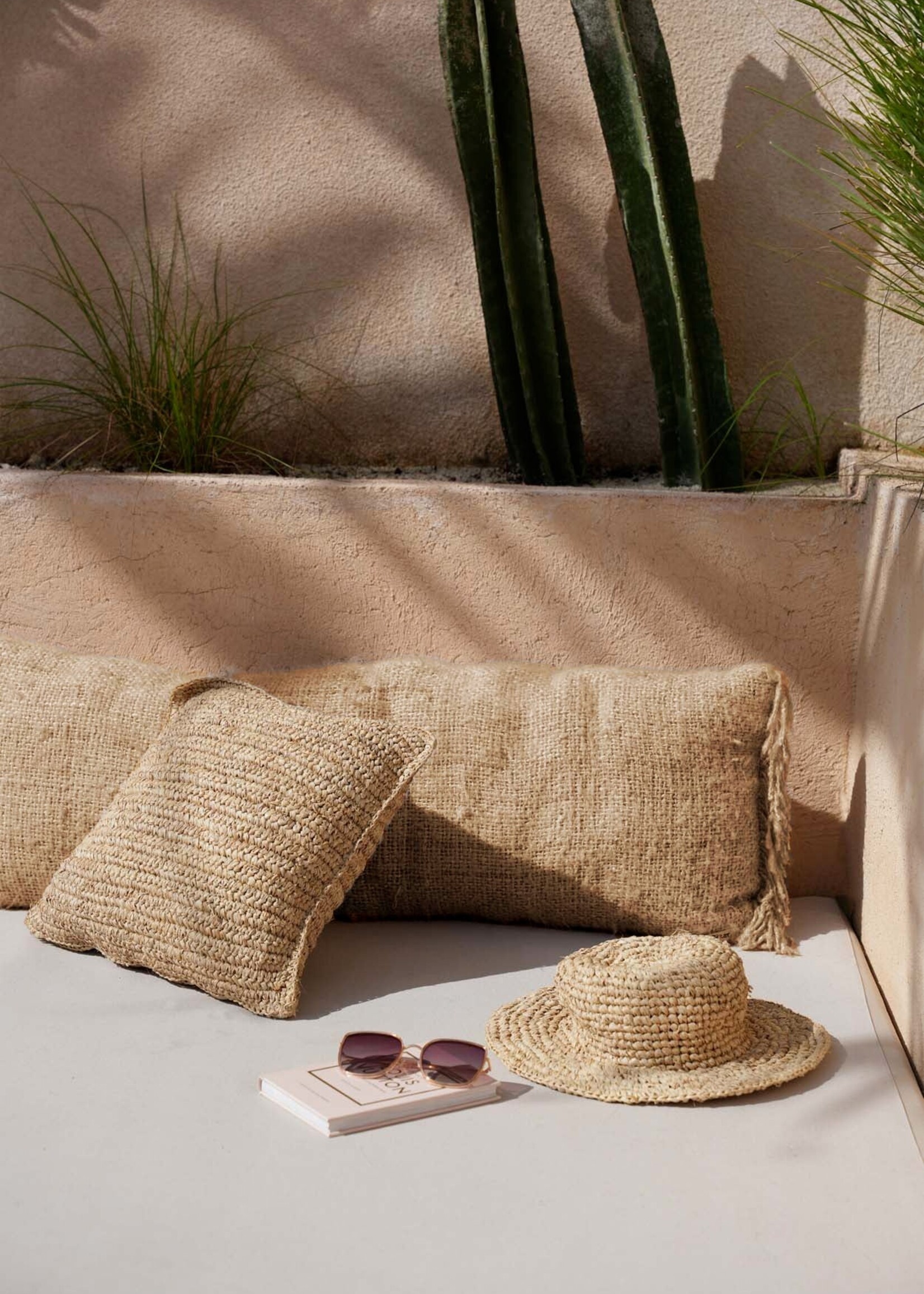 Bazar Bizar Antwerp The Oh My Gee Cushion Cover - Beige - 35x100