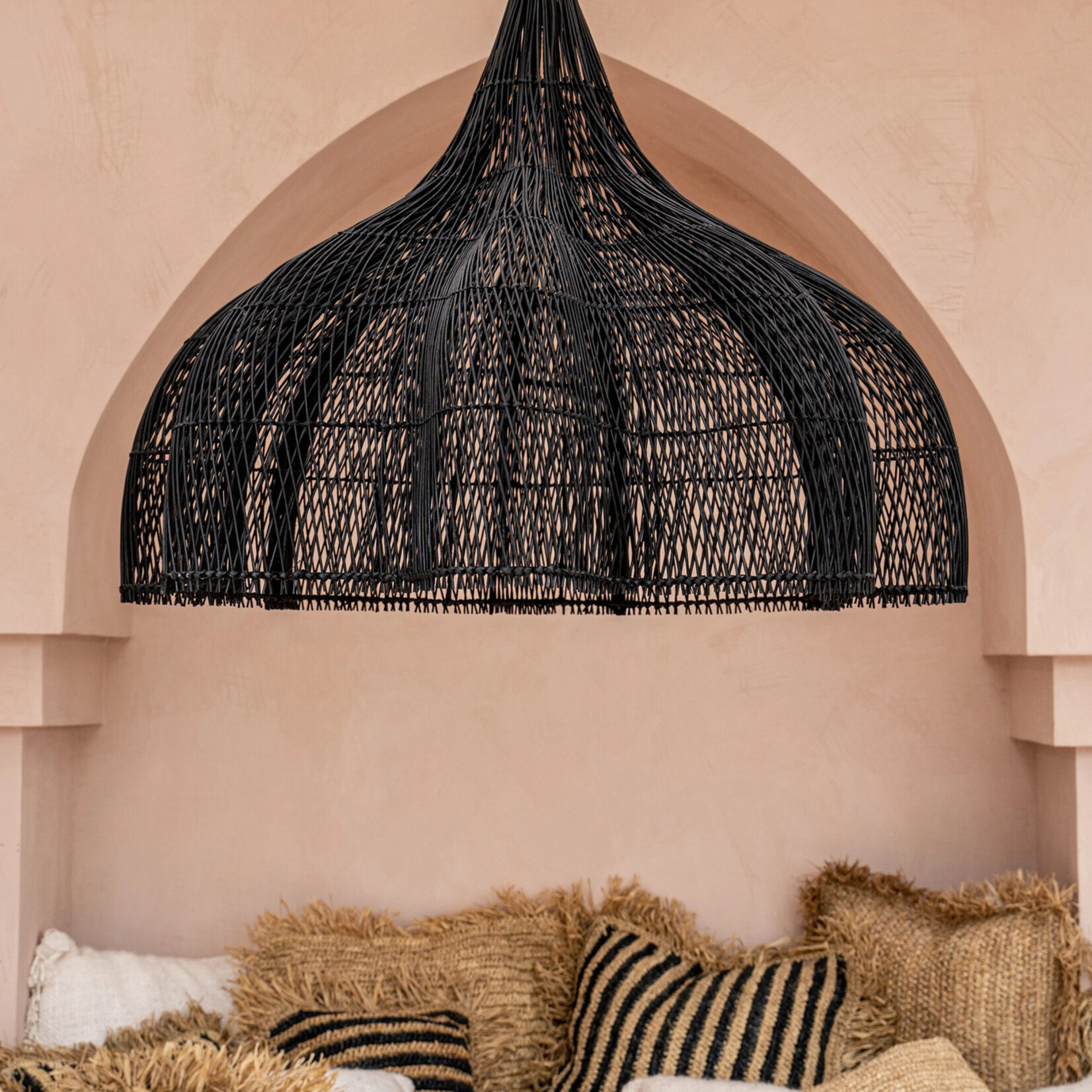Bazar Bizar Antwerp The Whipped Pendant - Black - XL
