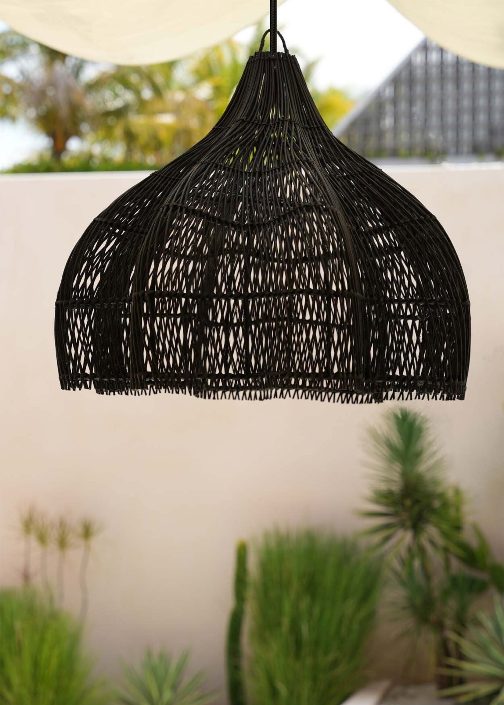 Bazar Bizar Antwerp The Whipped Pendant - Black - M