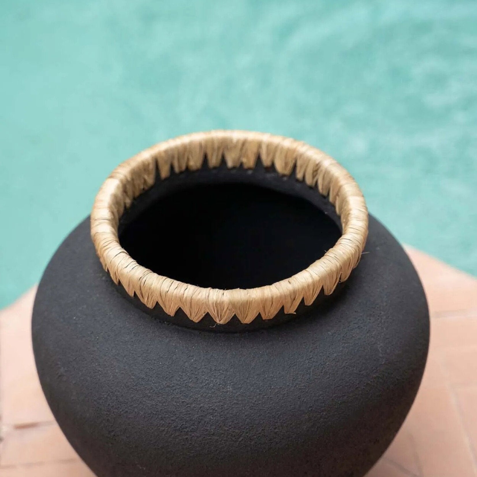 Bazar Bizar Antwerp The Styly Vase - Black Natural - M