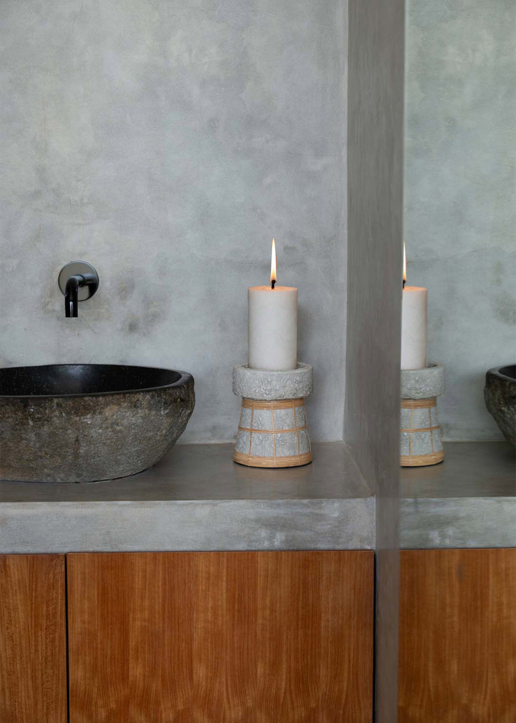 Bazar Bizar Antwerp The Serene Candle Holder - Concrete Natural - M