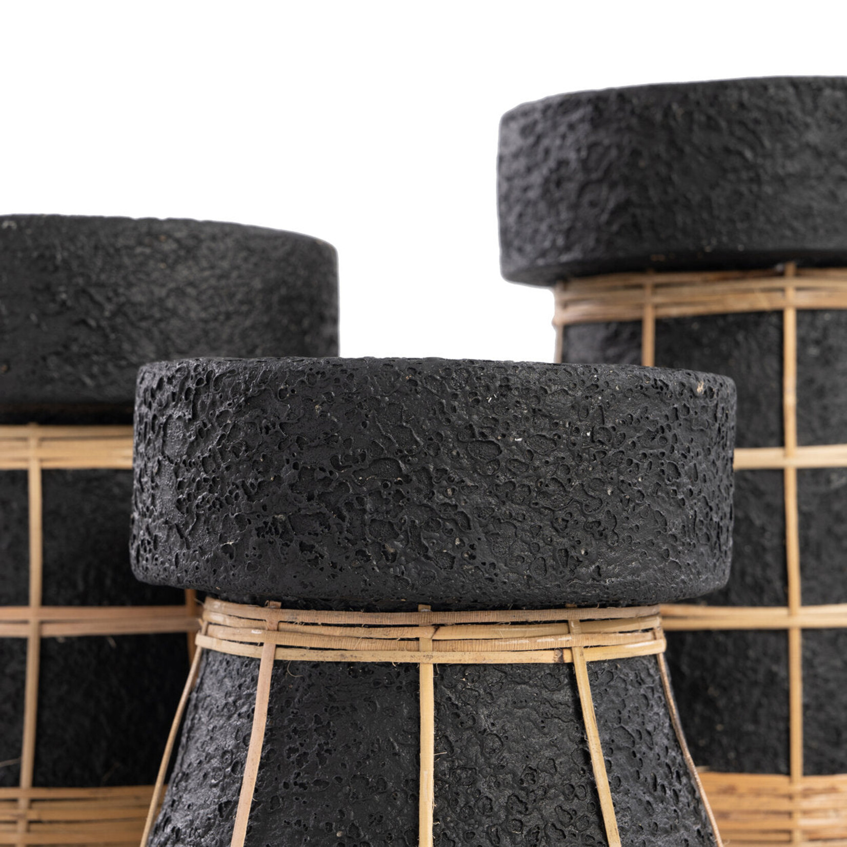 Bazar Bizar Antwerp The Serene Candle Holder - Black Natural - L