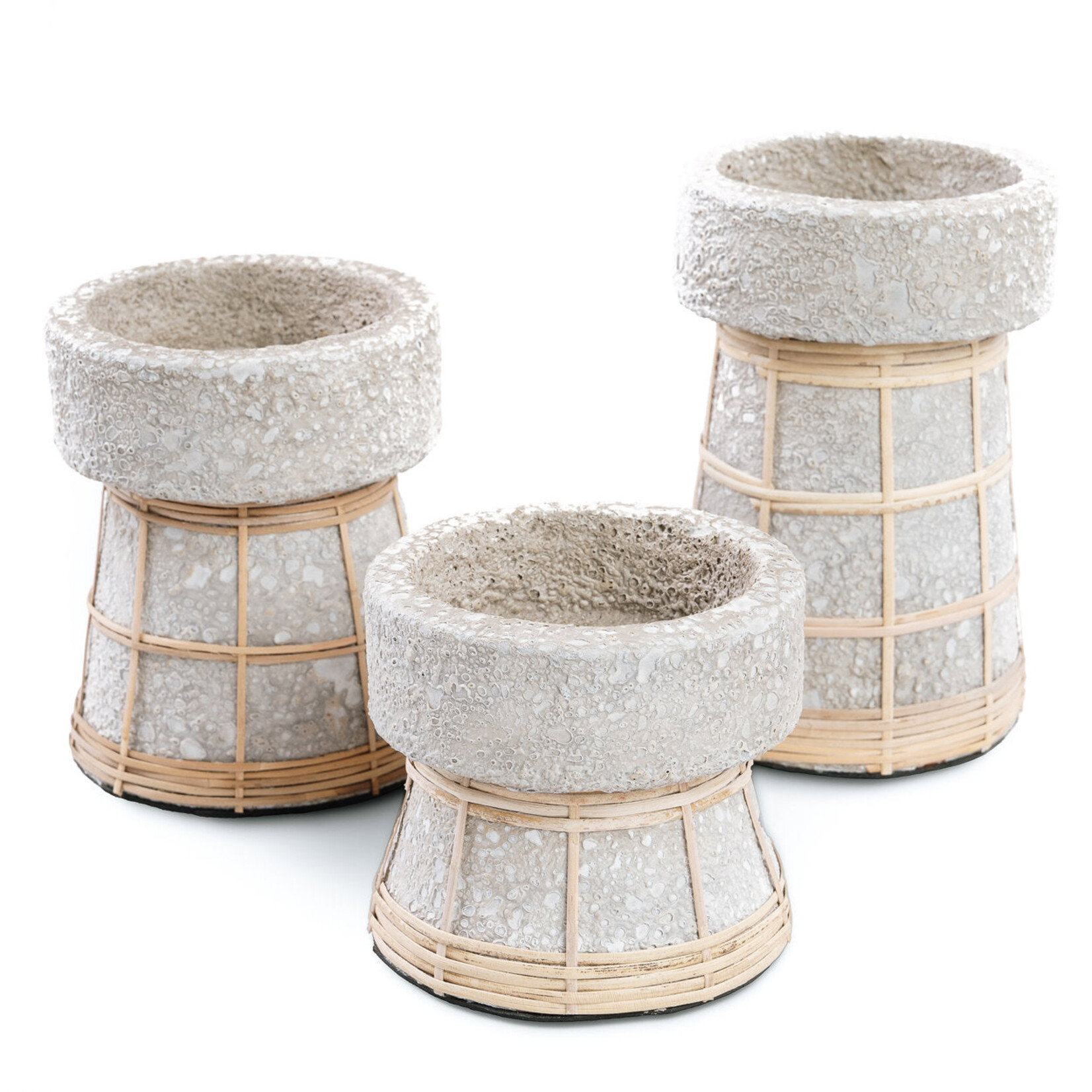 Bazar Bizar Antwerp The Serene Candle Holder - Concrete Natural - M