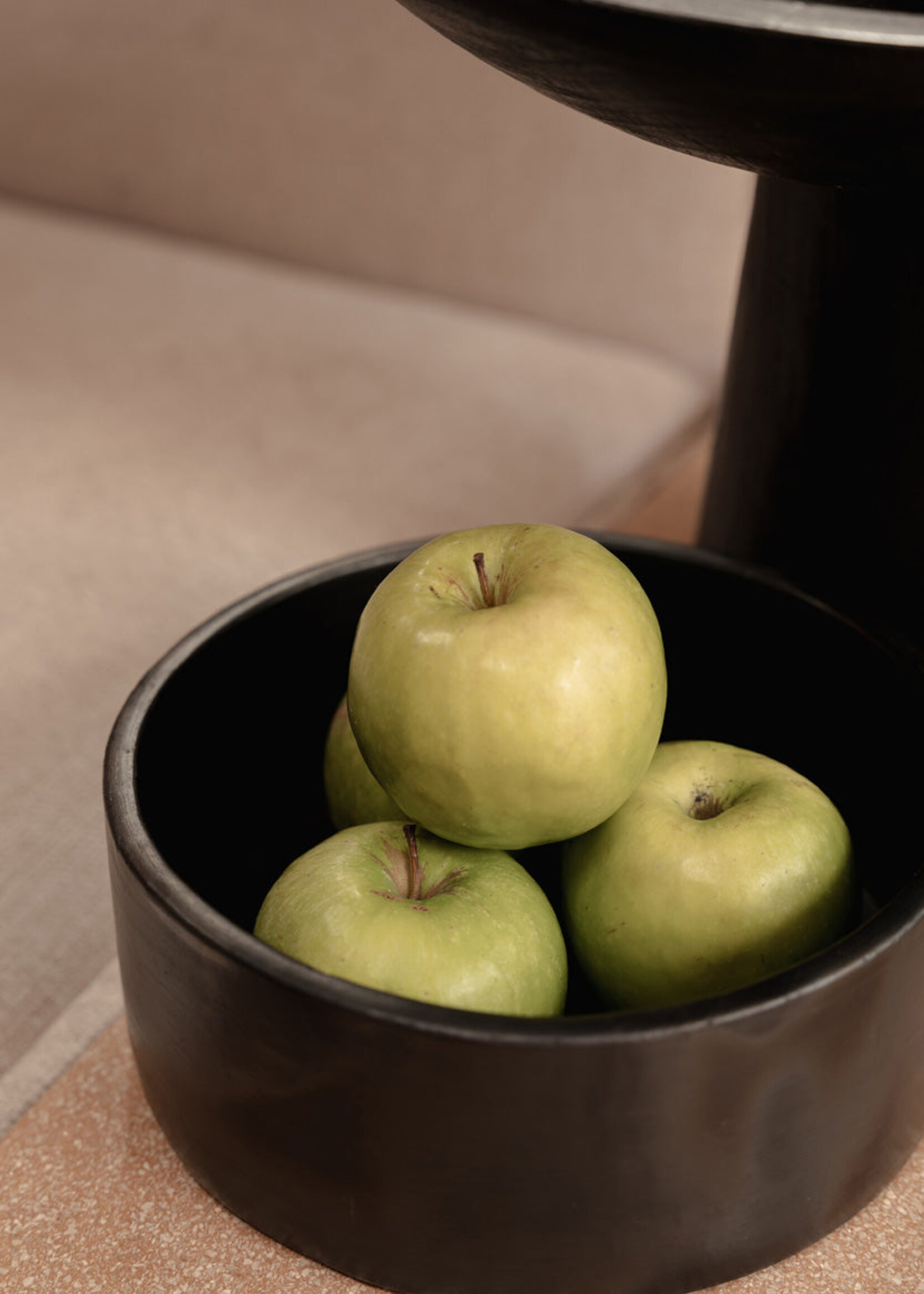 Bazar Bizar Antwerp The Burned Cylinder Dish - Black - L
