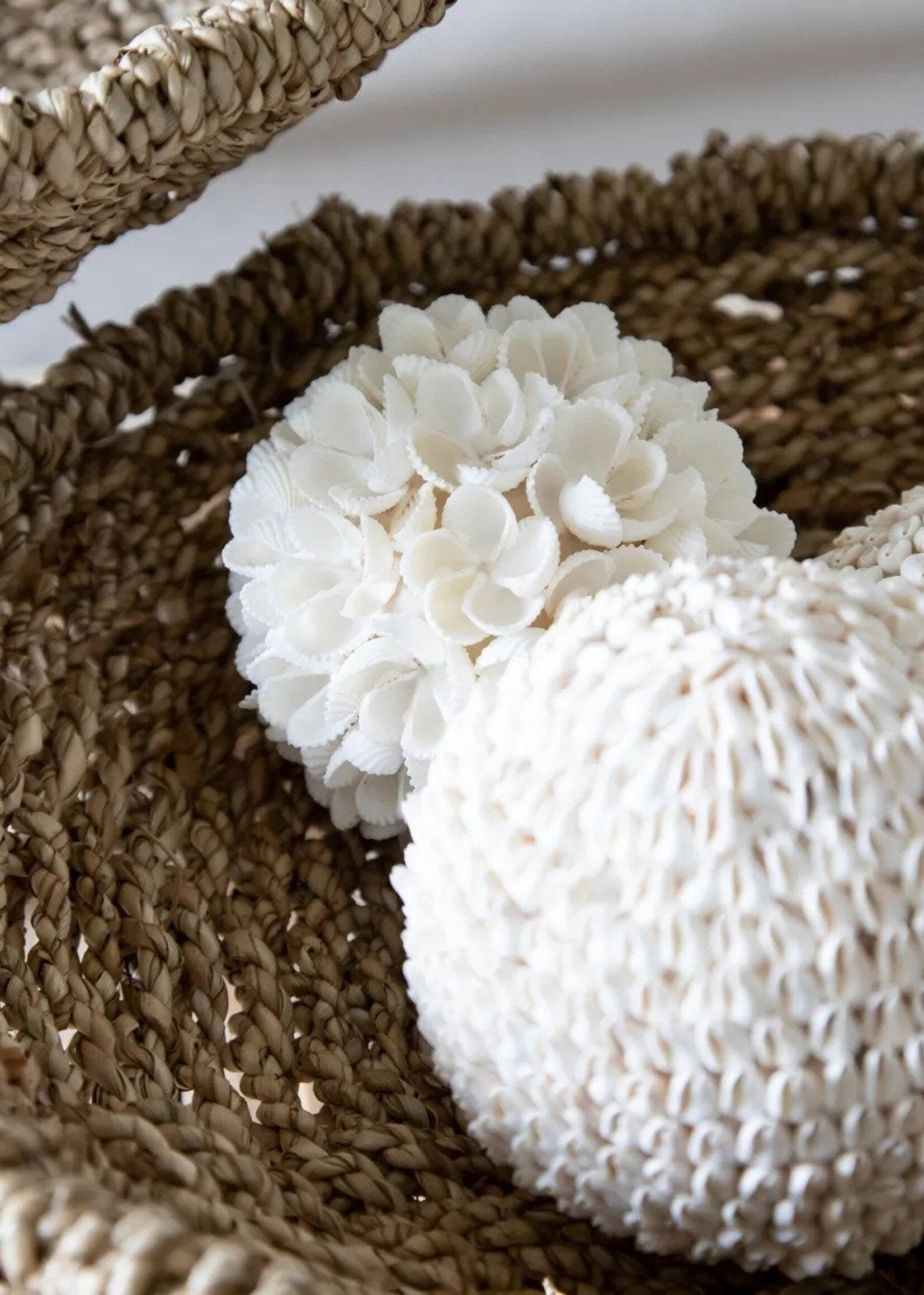 Bazar Bizar Antwerp The Bubble Shell Ball - White - M