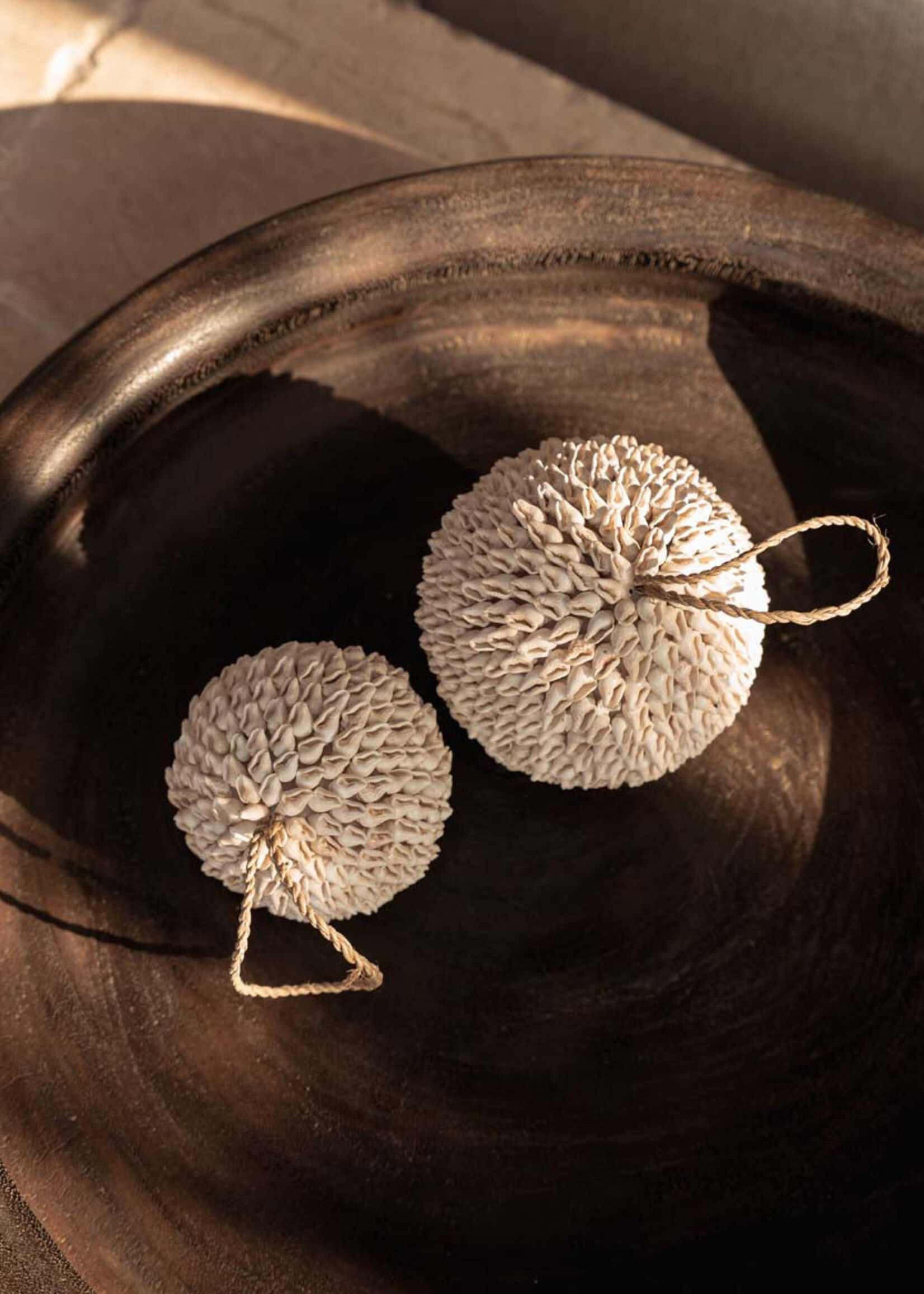 Bazar Bizar Antwerp The Bubble Shell Ball - White - M