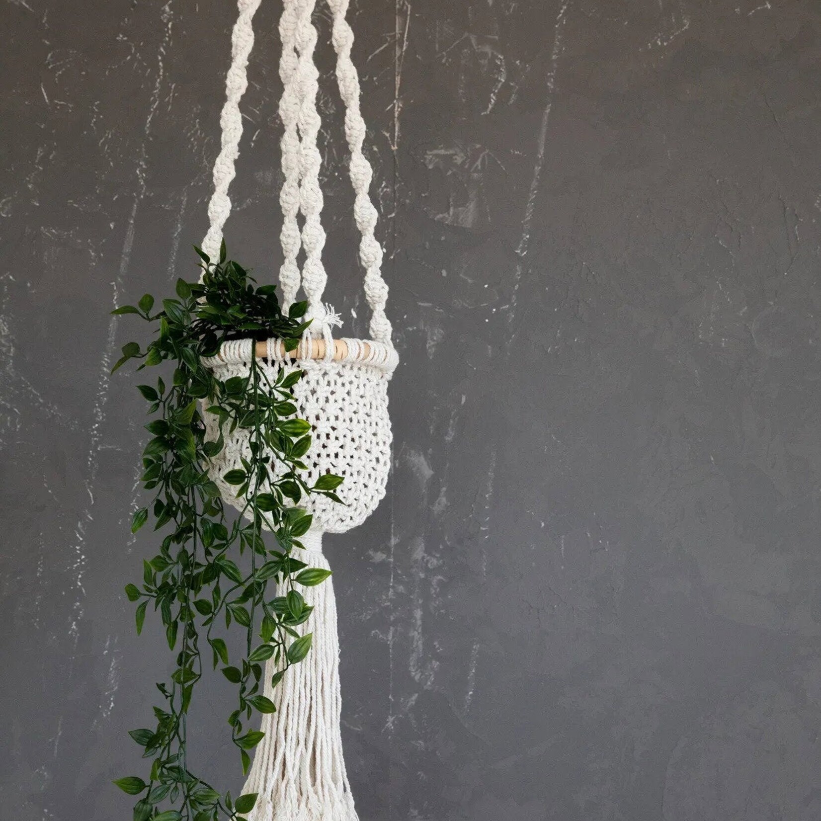 Bazar Bizar The Twisted Macramé Plant Holder - Natural White -S