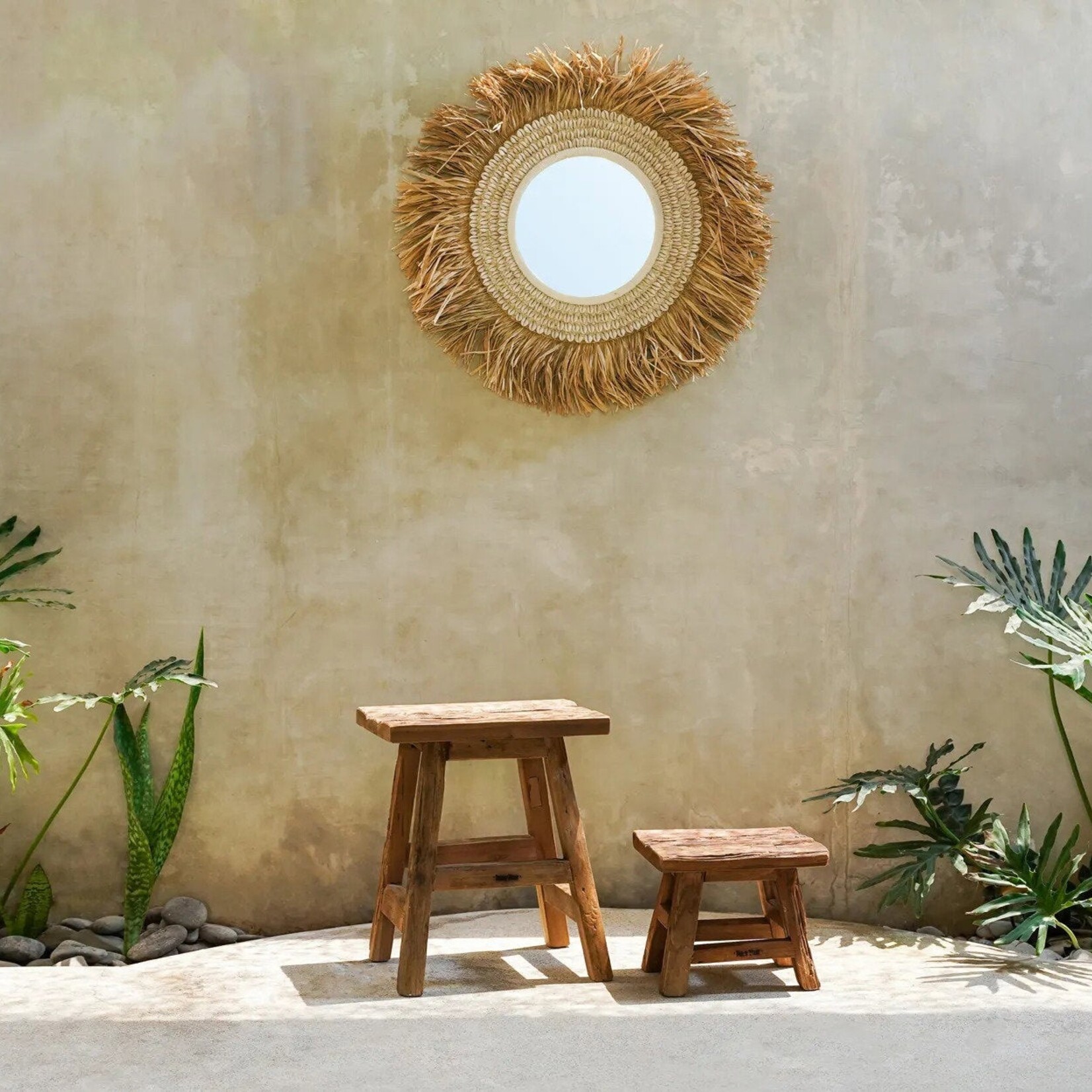 Bazar Bizar Antwerp The Raffia Cowrie Mirror - Natural White