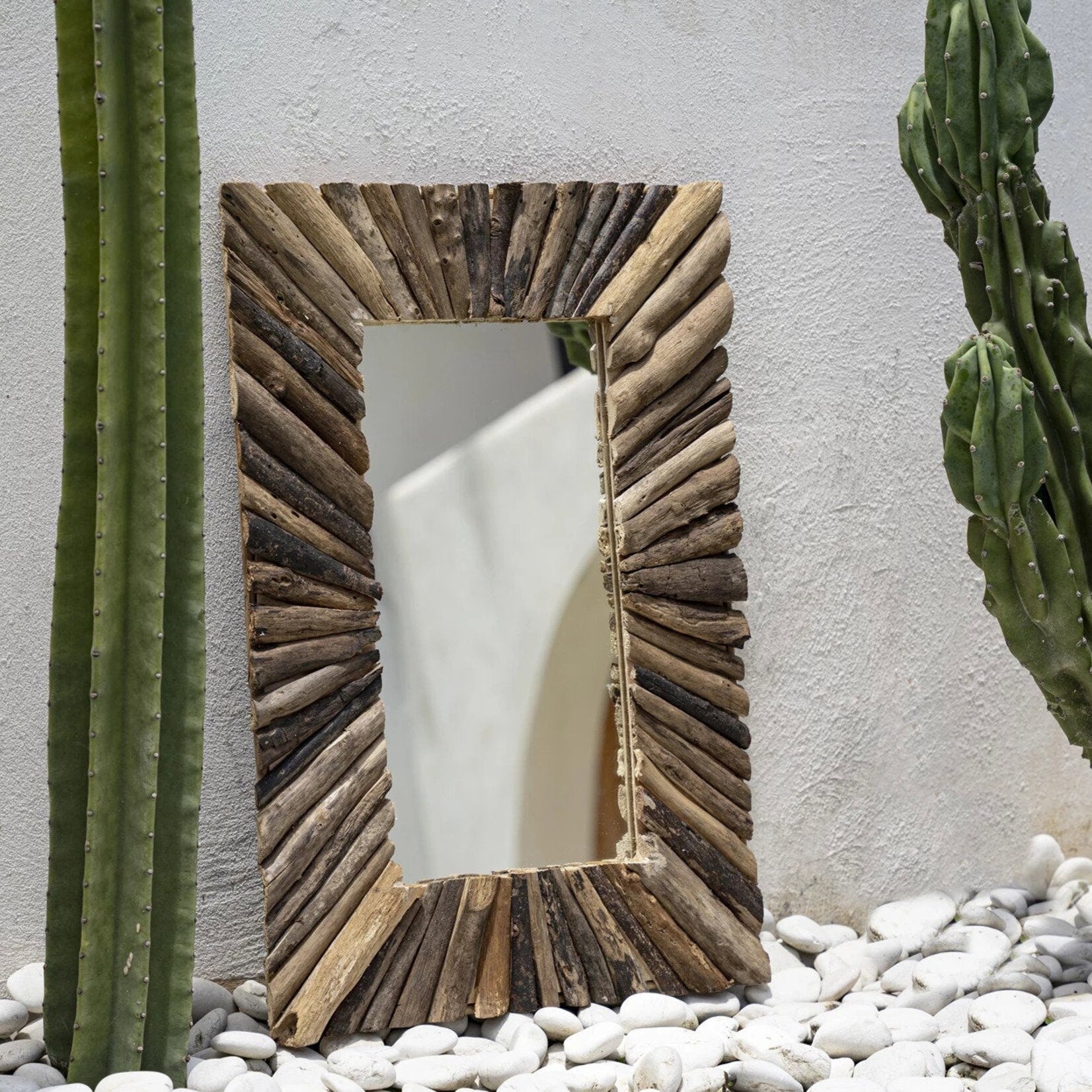 Bazar Bizar Antwerp The Driftwood Framed Mirror - Natural - M