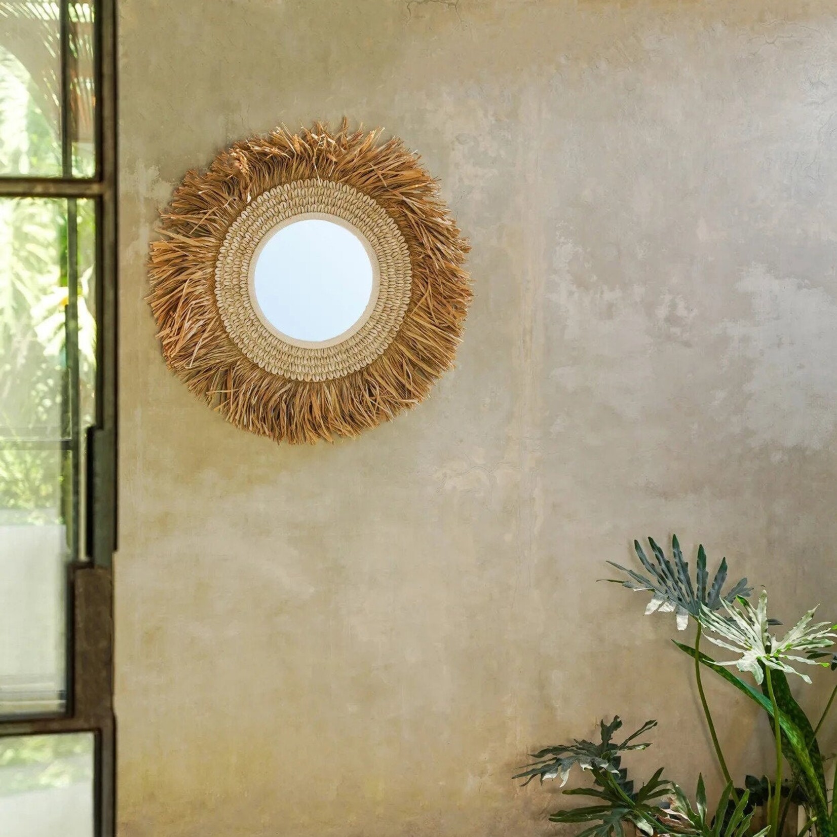 Bazar Bizar Antwerp The Raffia Cowrie Mirror - Natural White