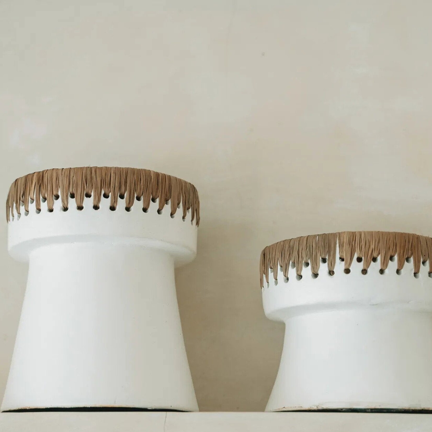 Bazar Bizar Antwerp The Pretty Candle Holder - White Natural - M