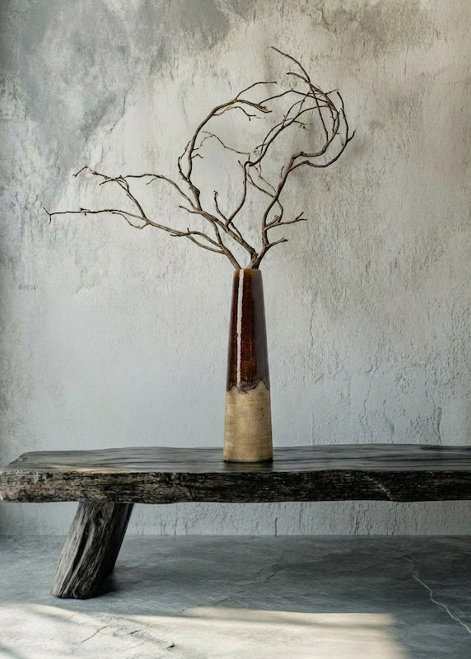 Bazar Bizar Antwerp The Amber Cone Vase - Concrete Brown - L